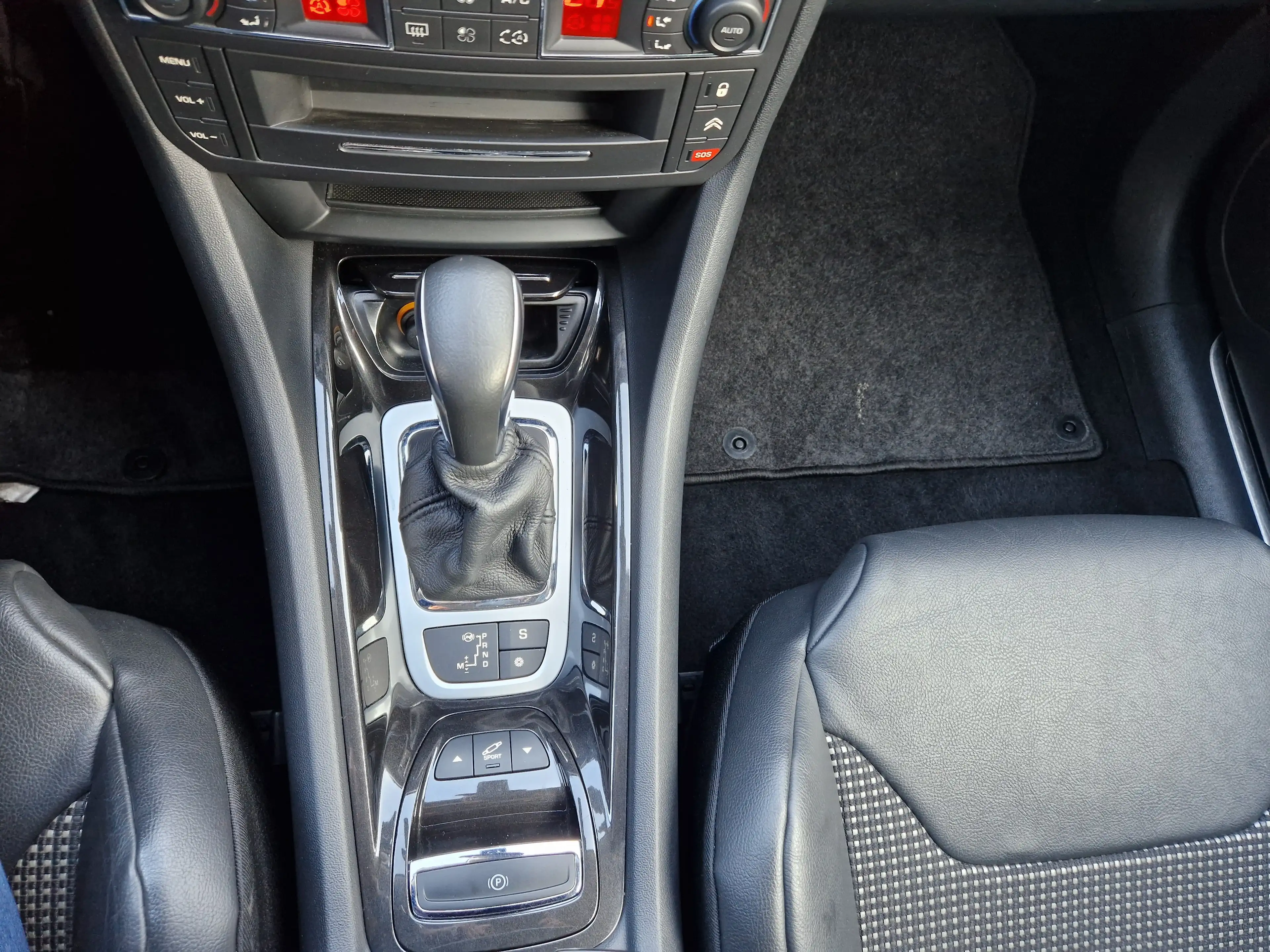 Citroen C5 C5 Tourer BlueHDi 180 S — photo 9