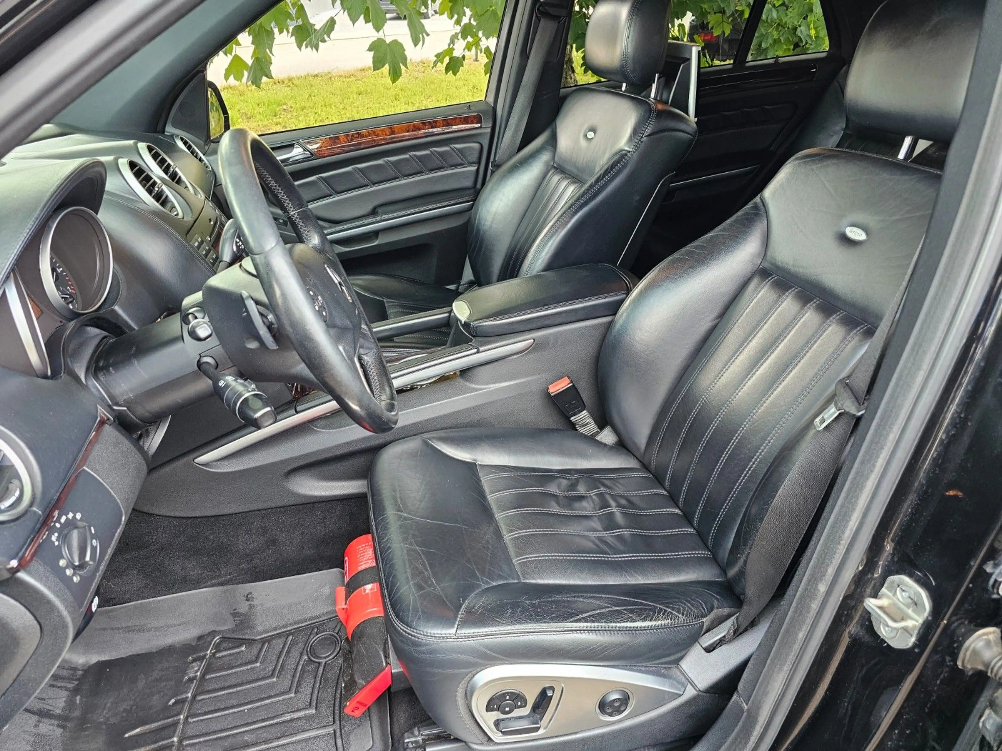 Mercedes-Benz ML 350 Xenon Leder Navi Kamera Designo — photo 9