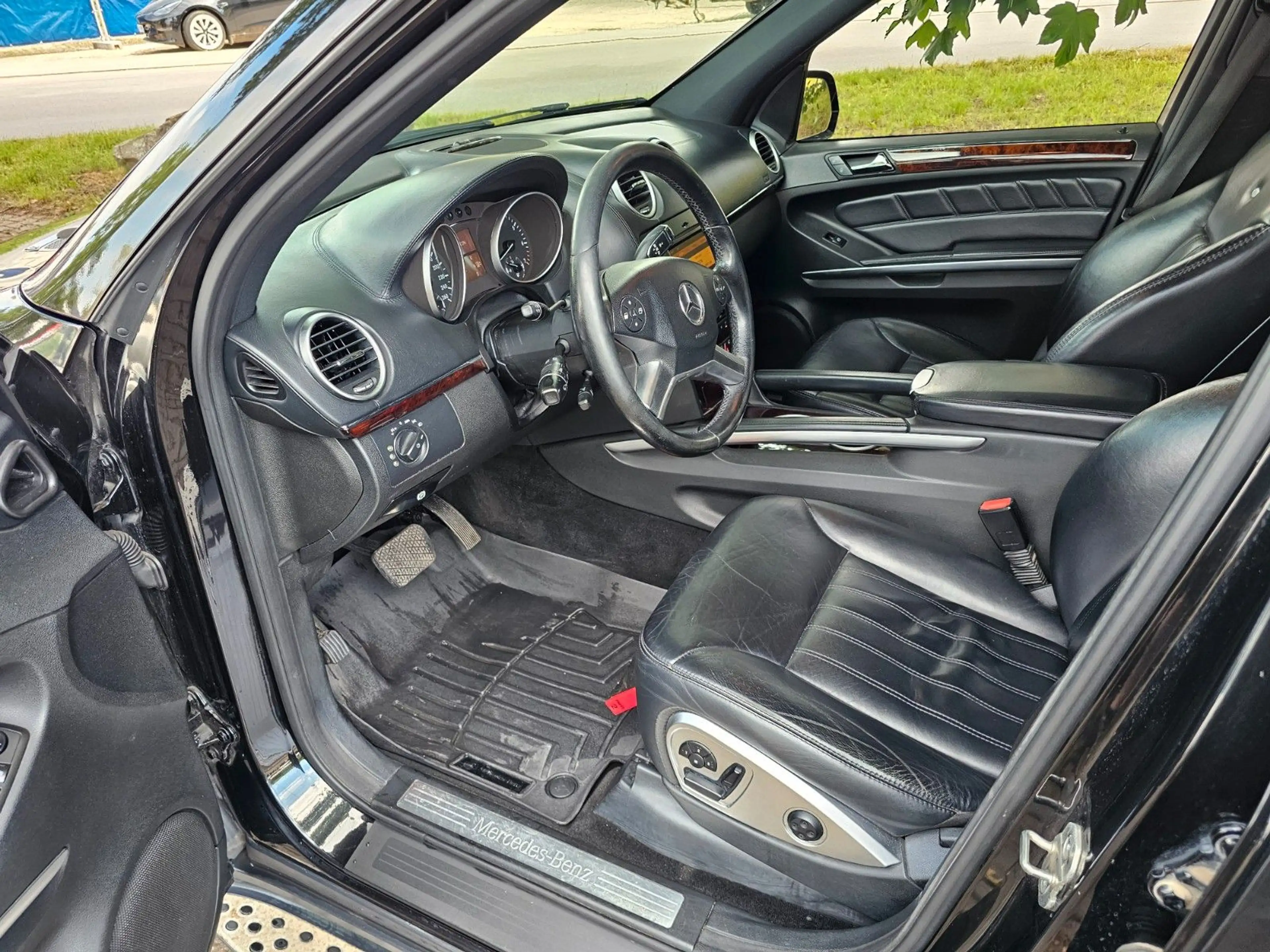 Mercedes-Benz ML 350 Xenon Leder Navi Kamera Designo — photo 8