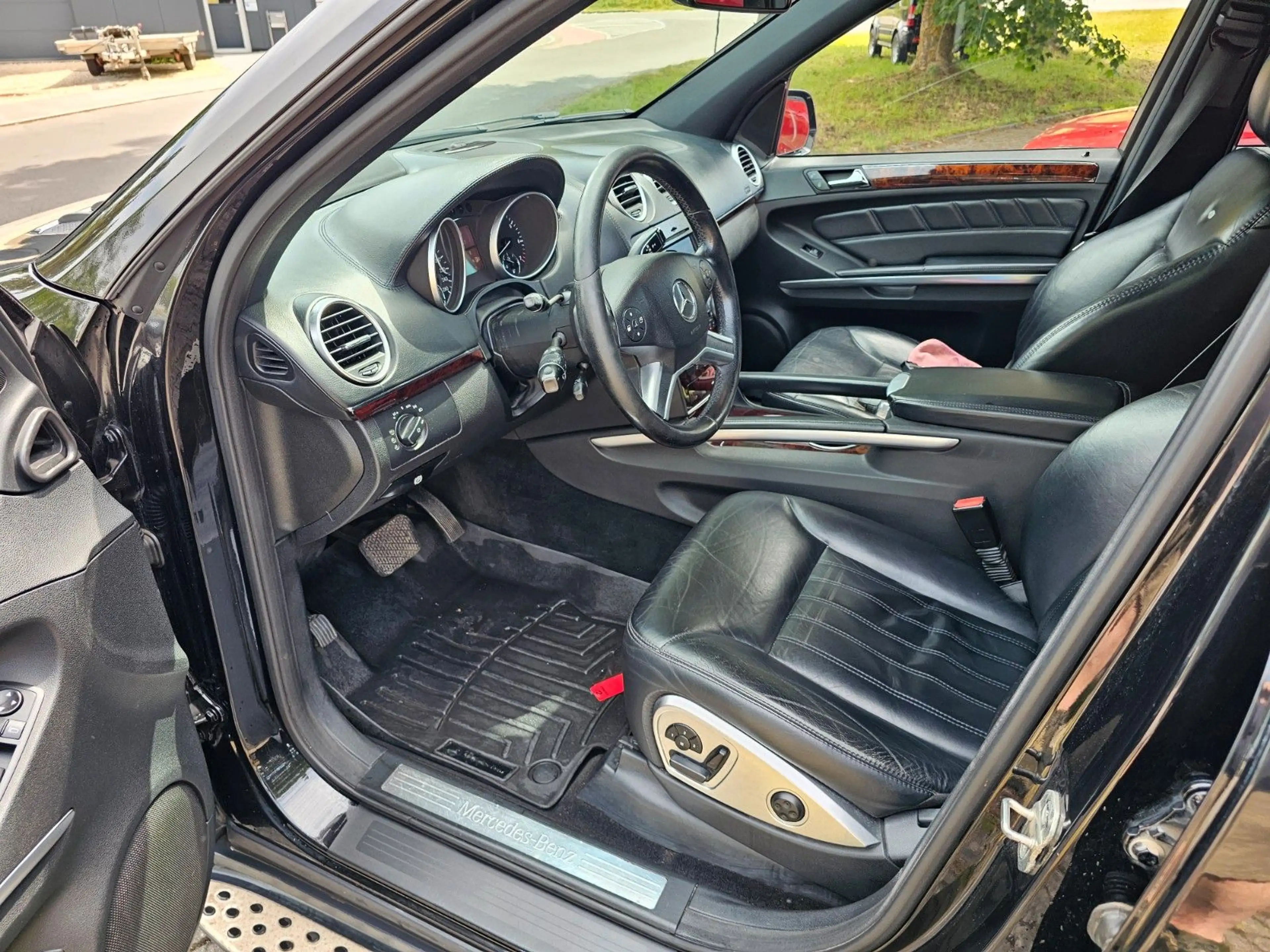 Mercedes-Benz ML 350 Xenon Leder Navi Kamera Designo — photo 11