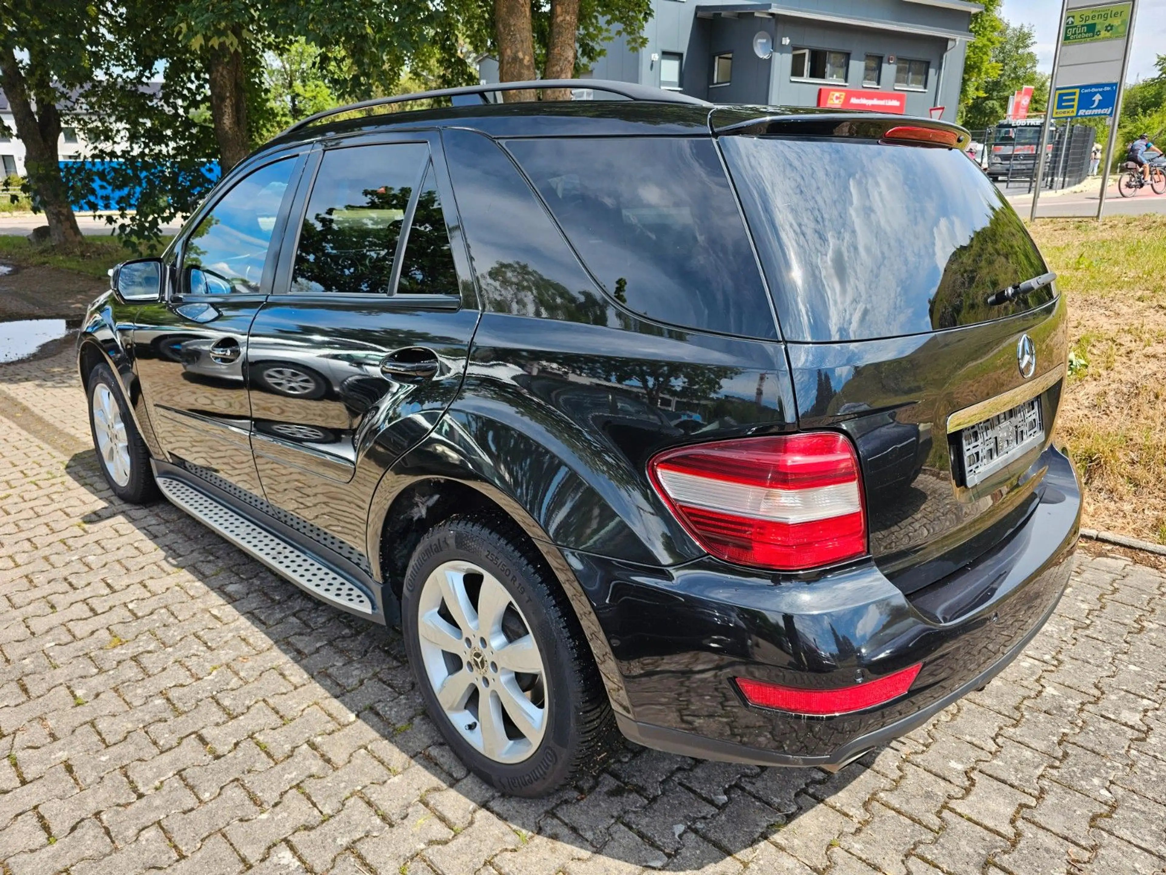 Mercedes-Benz ML 350 Xenon Leder Navi Kamera Designo — photo 4