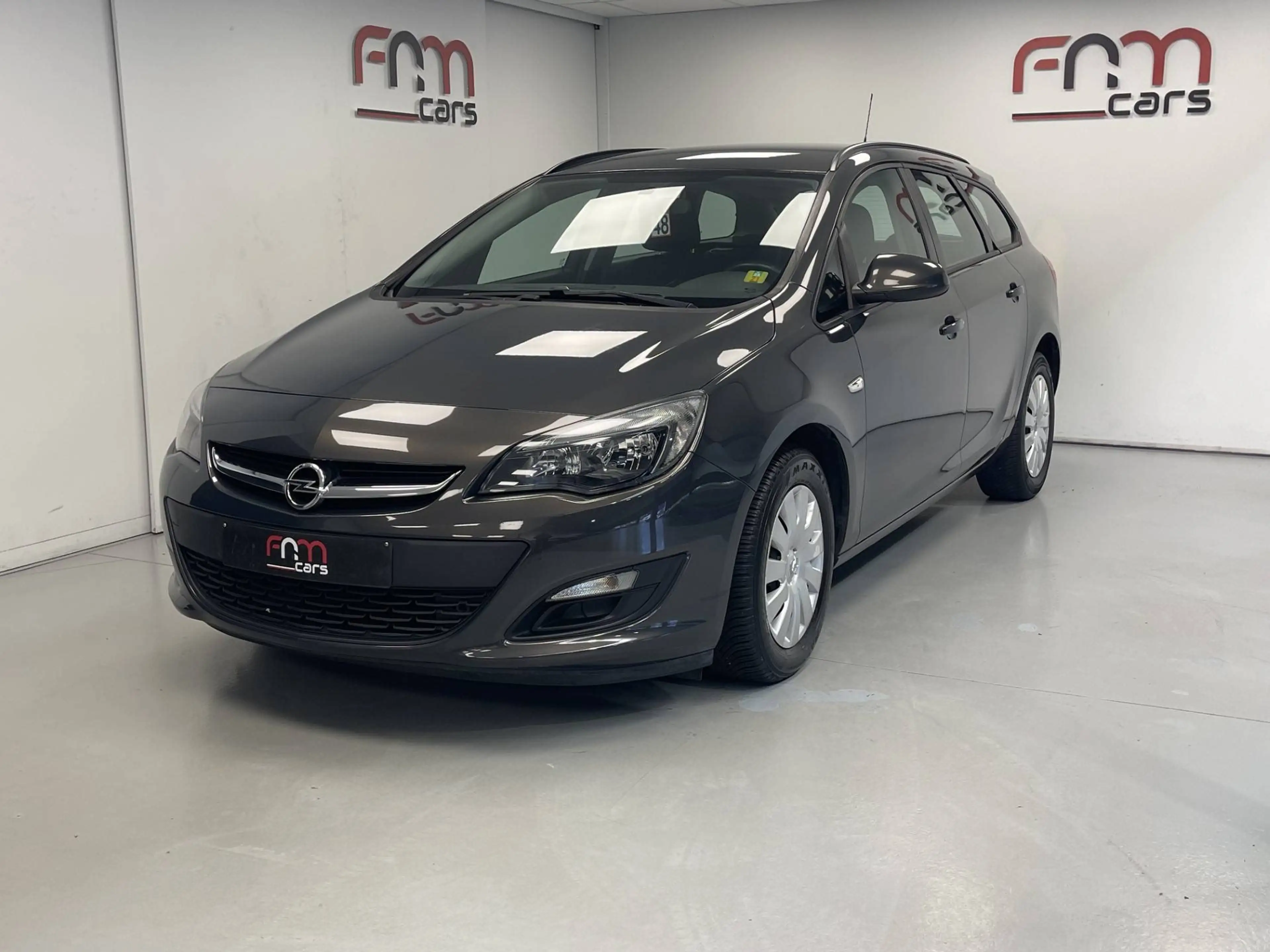 Opel Astra Tourer 1.4 Turbo benzine Automaat bwj2015 Garantie — photo 3