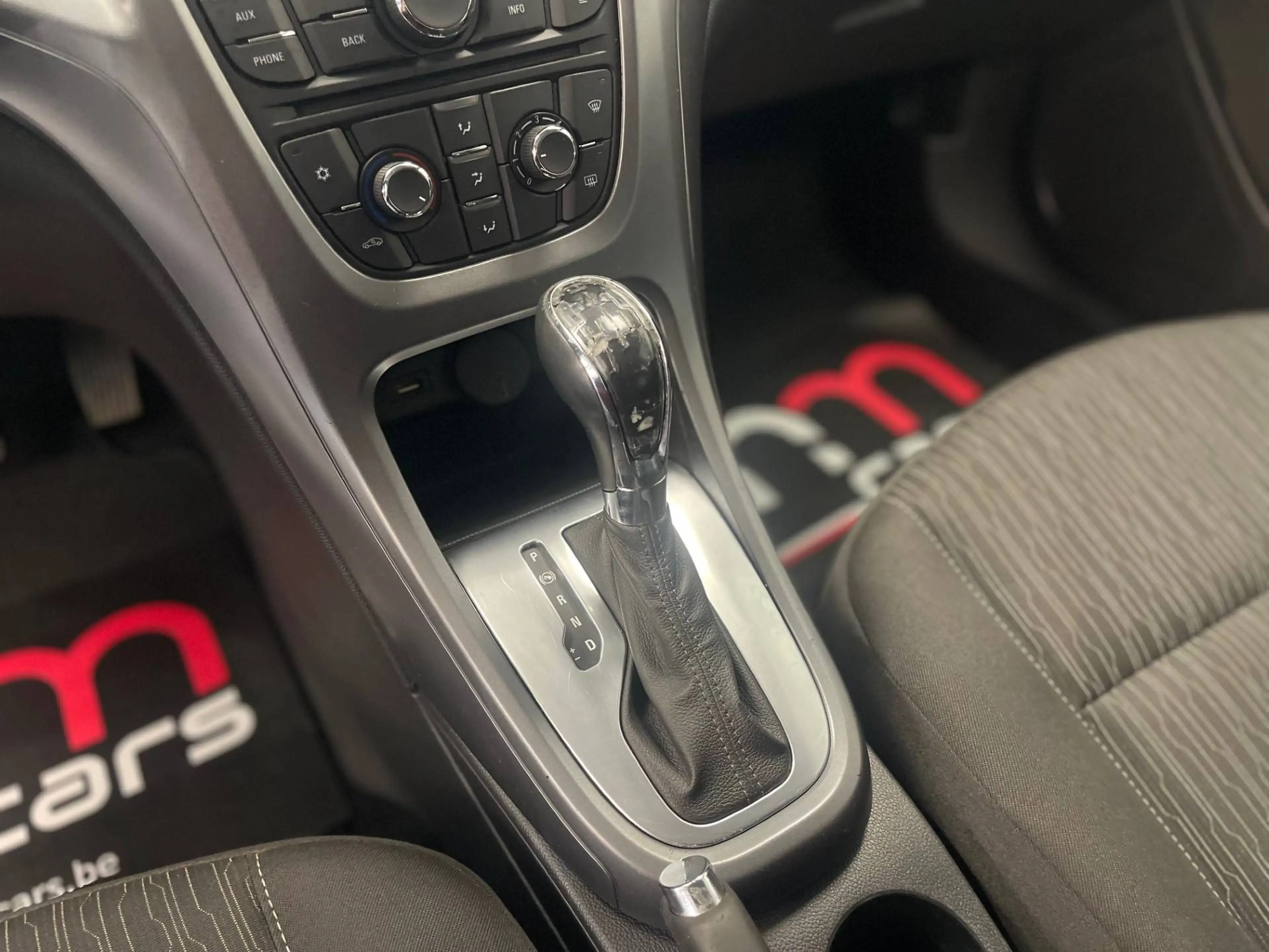 Opel Astra Tourer 1.4 Turbo benzine Automaat bwj2015 Garantie — photo 15