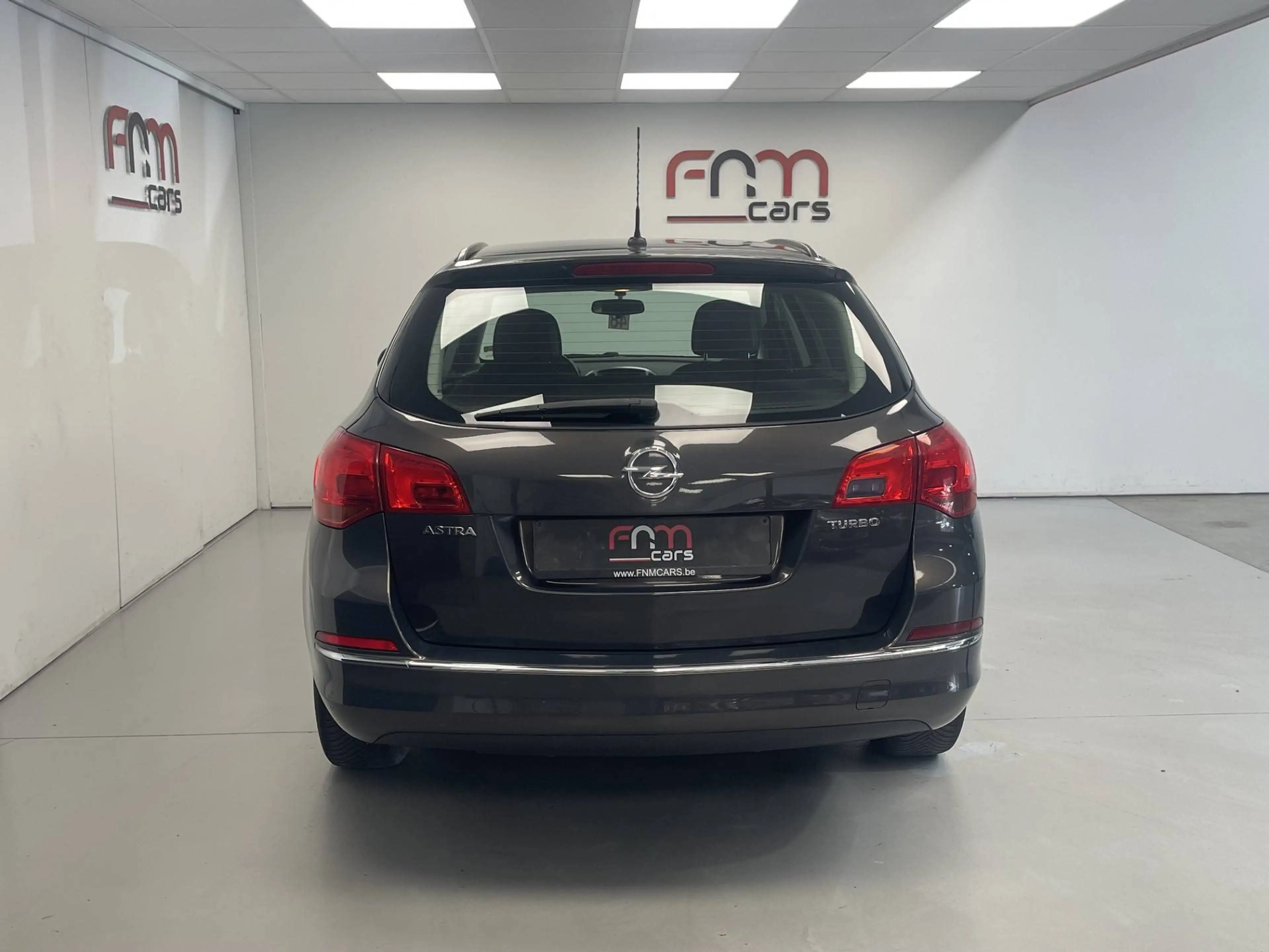 Opel Astra Tourer 1.4 Turbo benzine Automaat bwj2015 Garantie — photo 6
