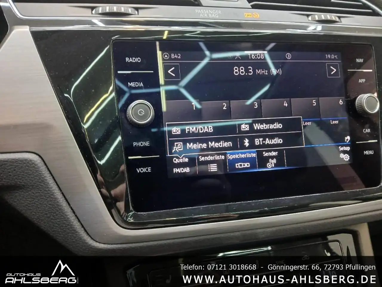 Volkswagen Touran COMFORT/ DIG.C/IQ-LIGHT/PANO/KEYLESS/APP/ACC/AHK 18