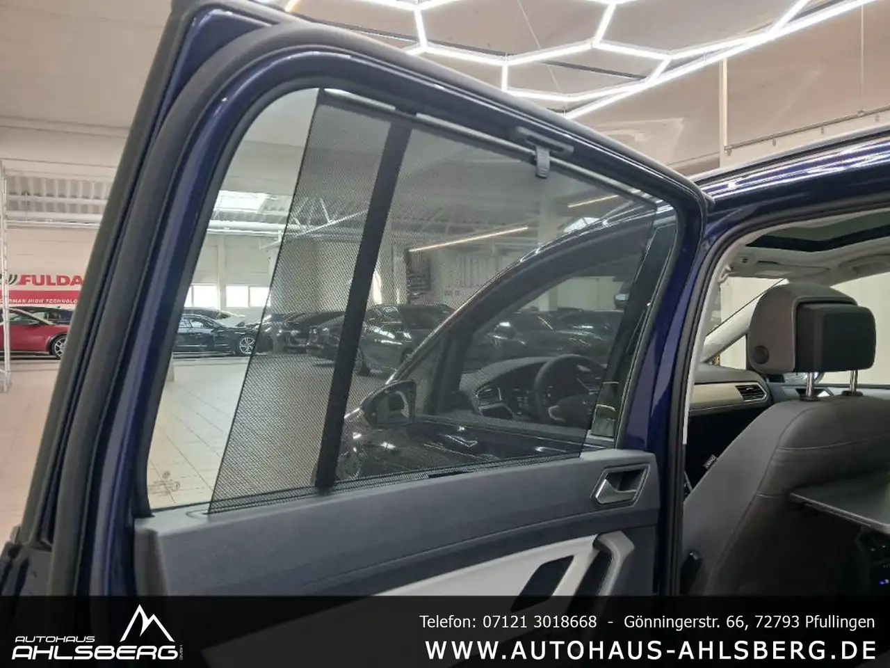 Volkswagen Touran COMFORT/ DIG.C/IQ-LIGHT/PANO/KEYLESS/APP/ACC/AHK 16