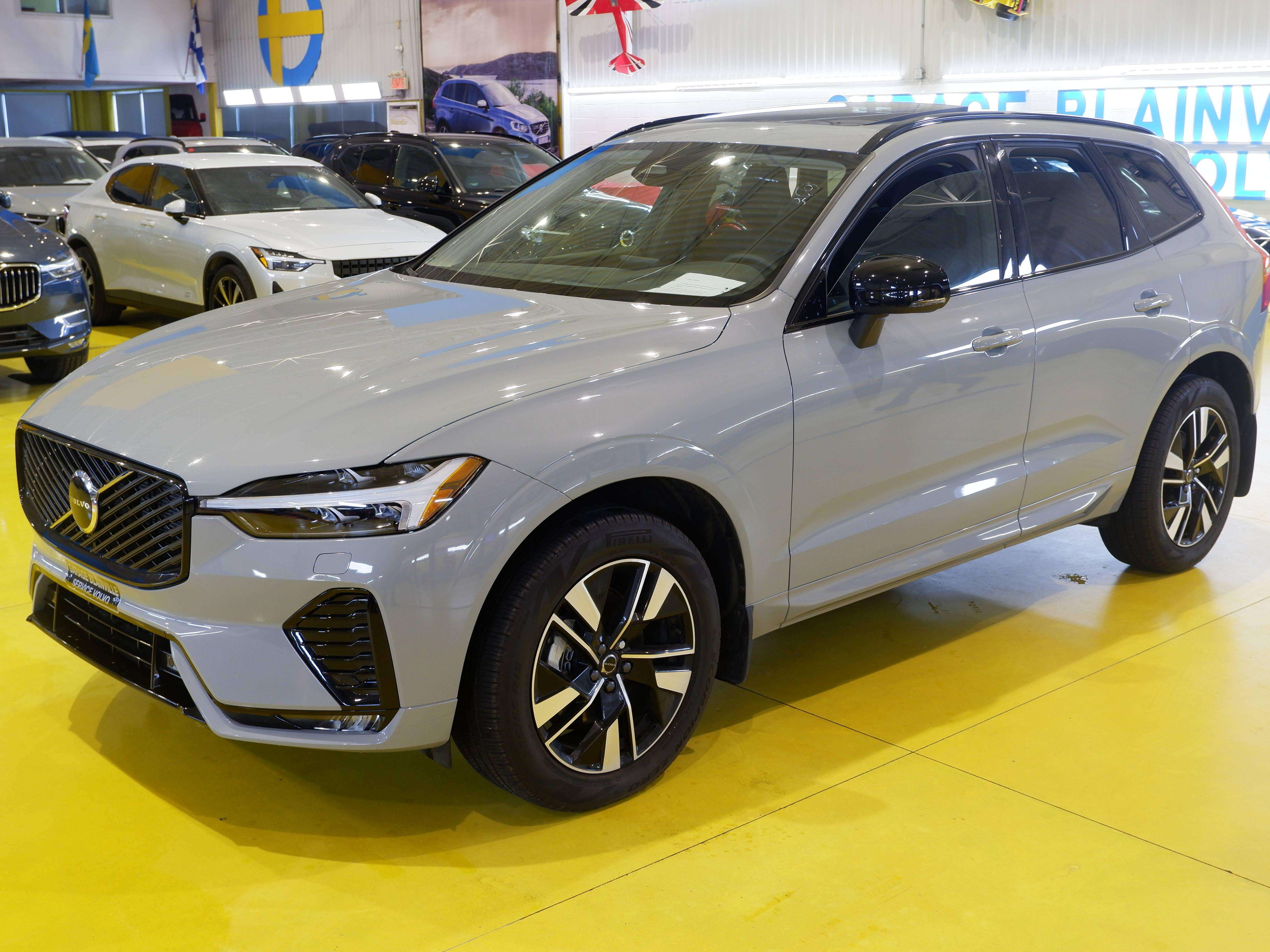 2026 Volvo XC60 Core Dark Theme