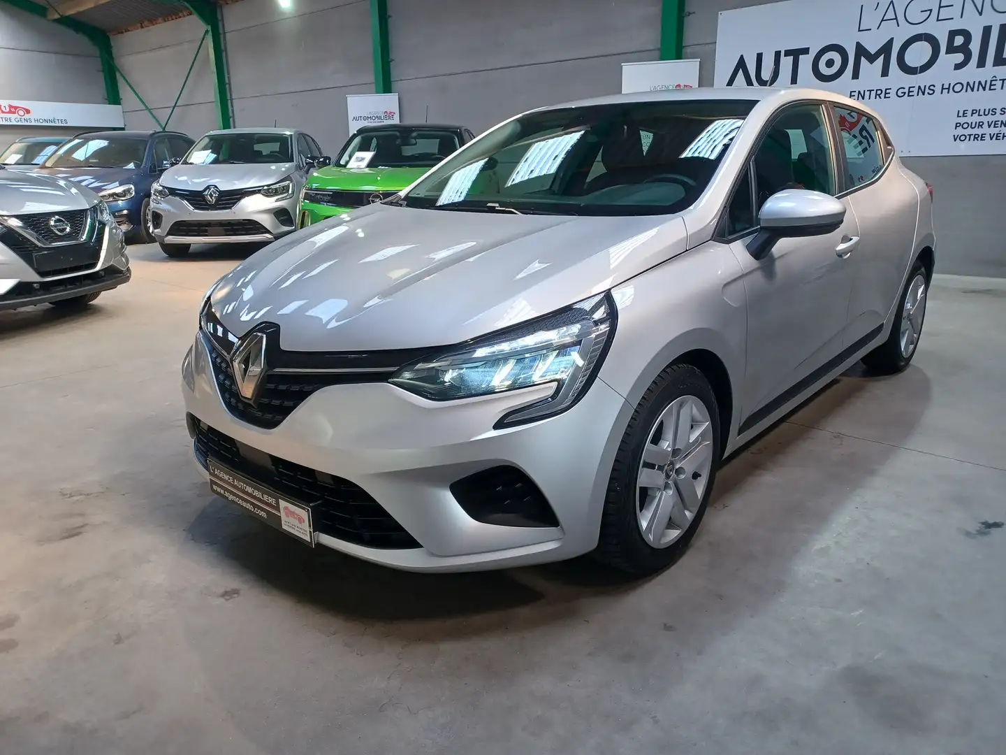 Renault Clio Clio 1.5 Blue dCi Evolution, GPS,Applecar-play,Rad Argent - 1