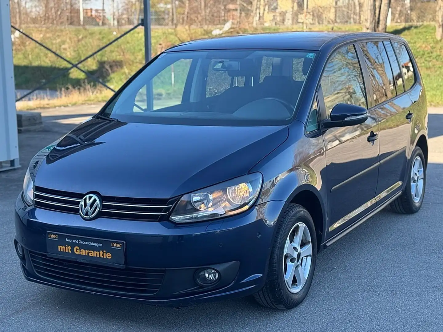 Volkswagen Touran Trendline 1,2 TSI|6Gang|Tempomat|Sitzheitzung|M... Blau - 1