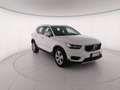 Volvo XC40 D4 AWD Geartronic Momentum Bianco - thumbnail 2