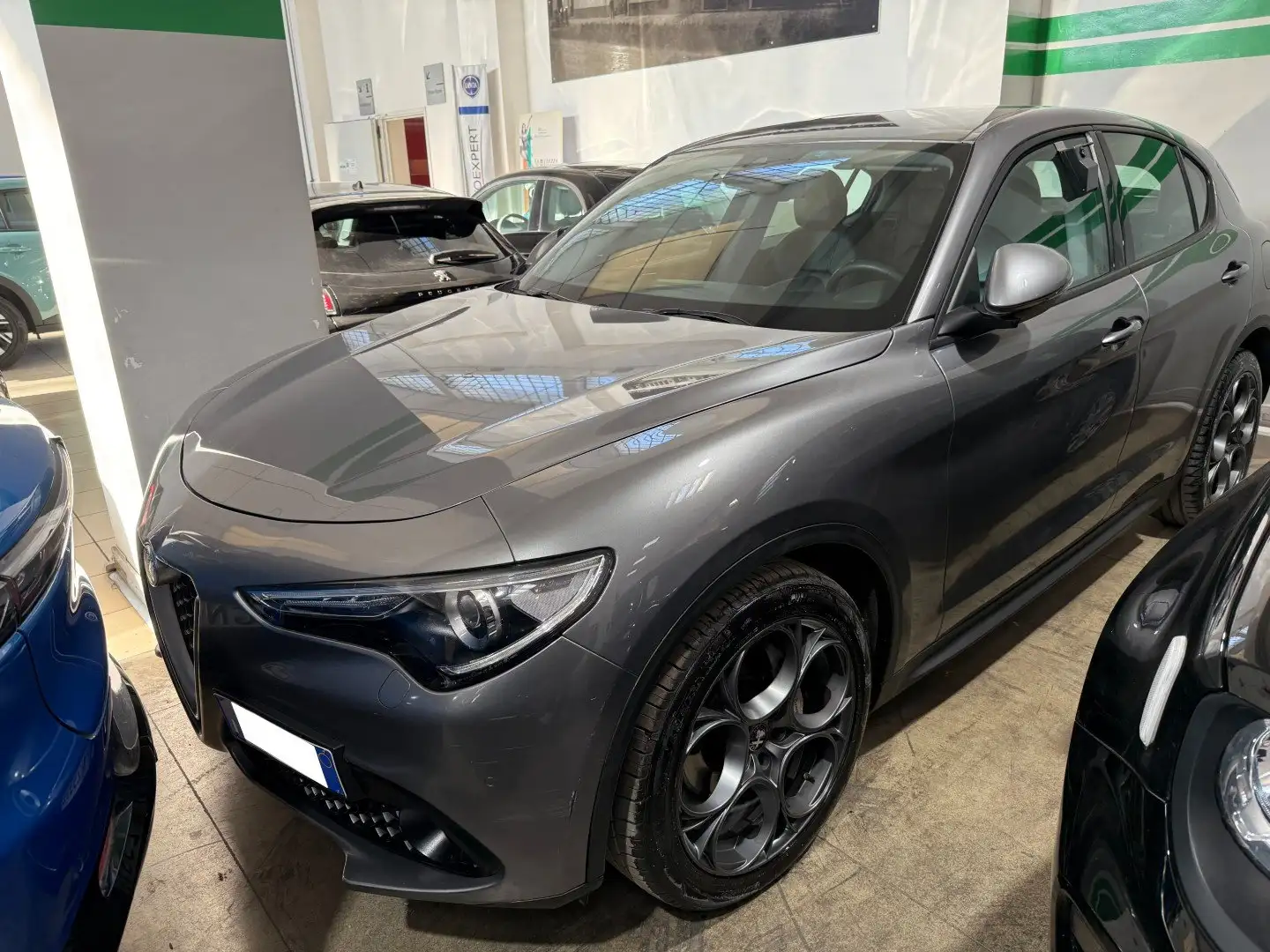 Alfa Romeo Stelvio Stelvio 2.2 t Super rwd 180cv auto Gri - 1