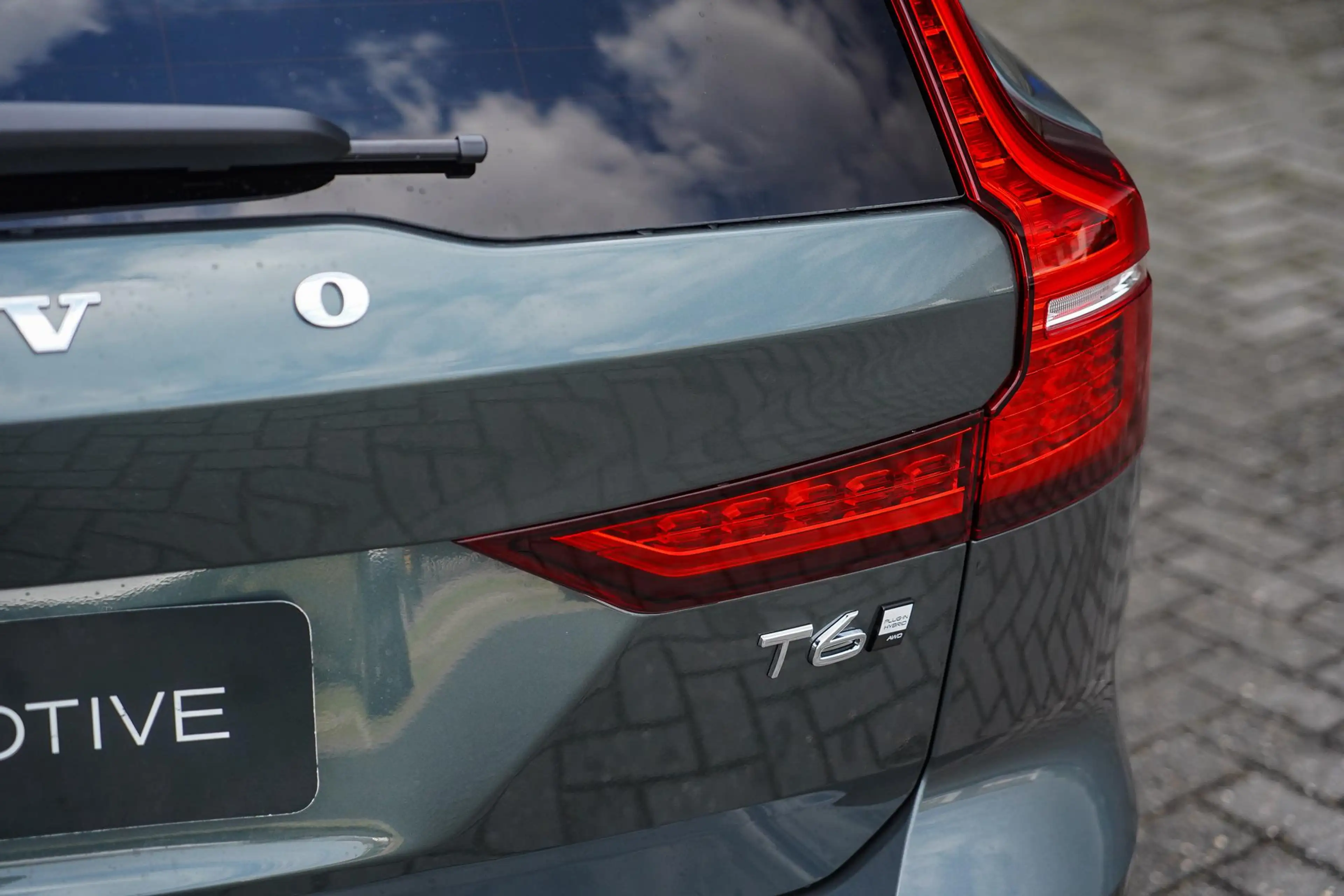Volvo V60 2.0 B4 Essential Edition | Parkeercamera | Adaptie — photo 9