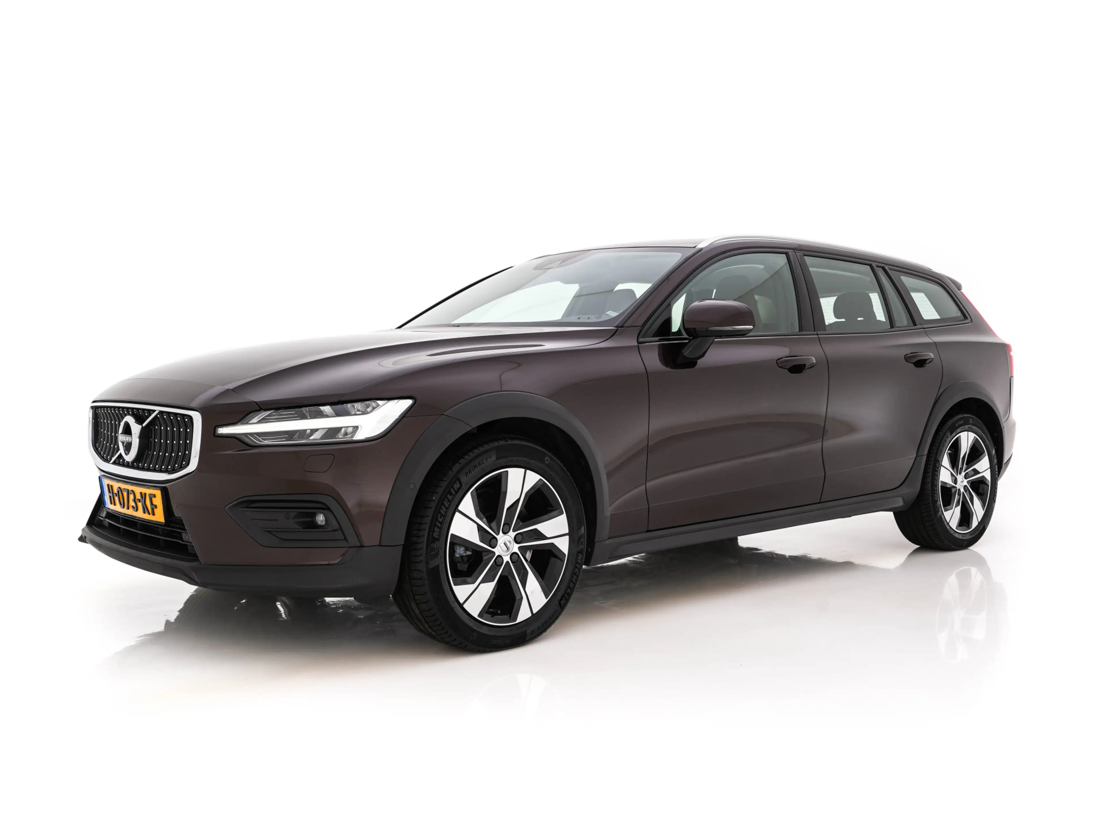 Volvo V60 Cross Country 2.0 D4 AWD Pro Aut. *LEATHER | FULL-LED | HARMAN/K — photo 3