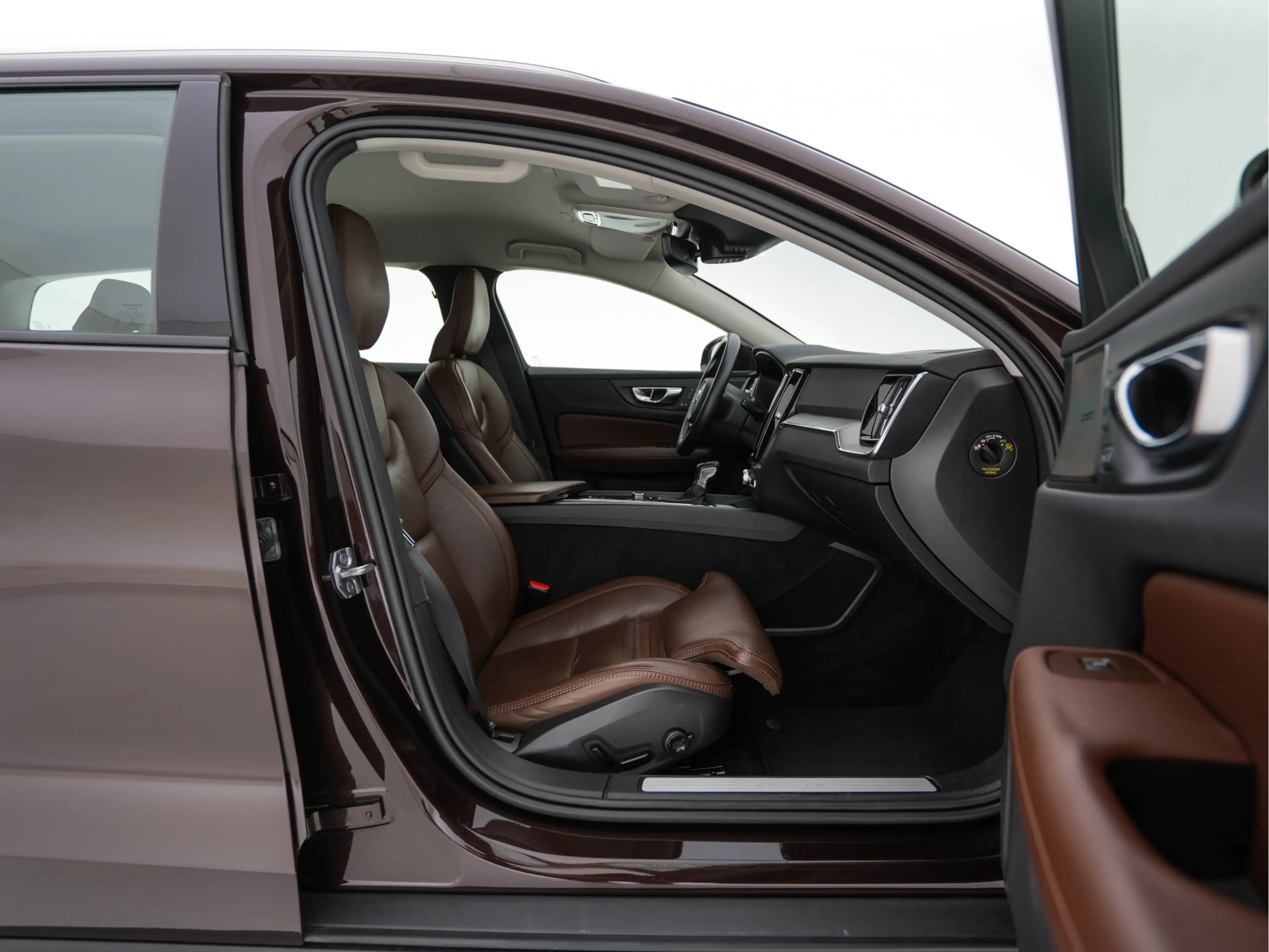 Volvo V60 Cross Country 2.0 D4 AWD Pro Aut. *LEATHER | FULL-LED | HARMAN/K — photo 12