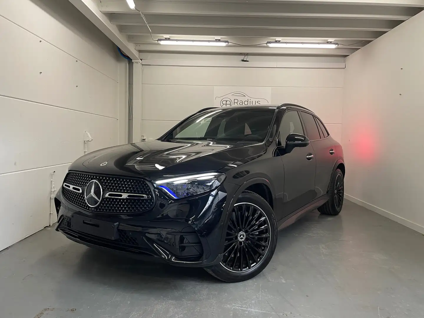 Mercedes-Benz GLC 200 GLC 200 4Matic 9G-TRONIC Edition AMG Line Noir - 1