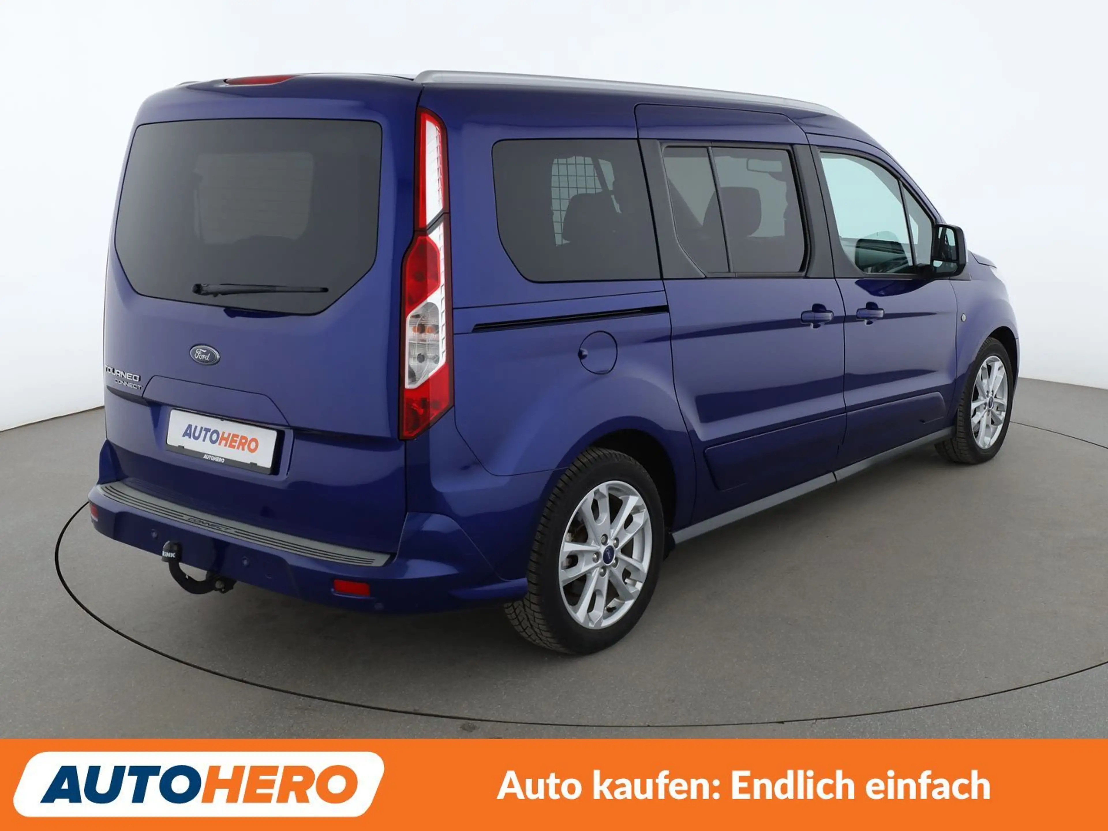 Ford Grand Tourneo 1.5 TDCi Titanium *TEMPO*PDC*SHZ*AHK* — photo 6