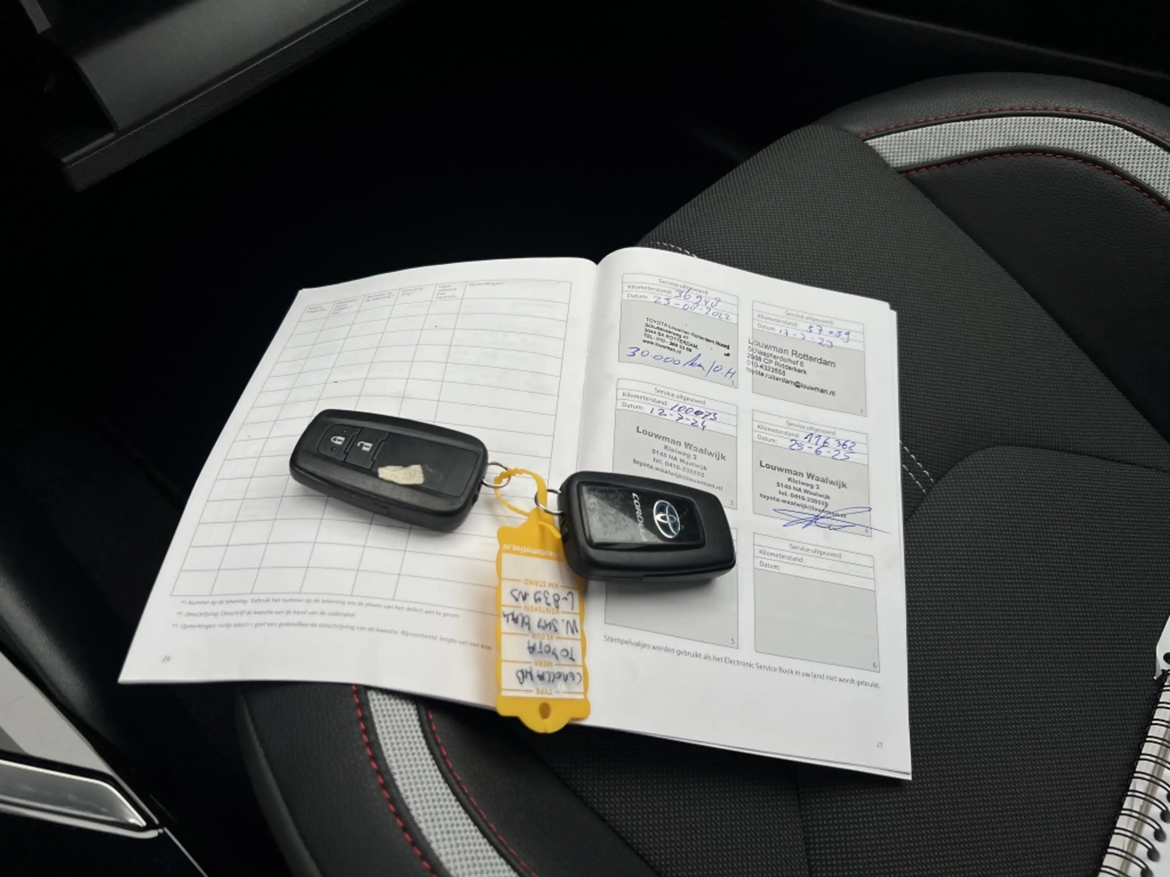 Toyota Corolla 1.8 Hybrid GR-Sport — photo 21