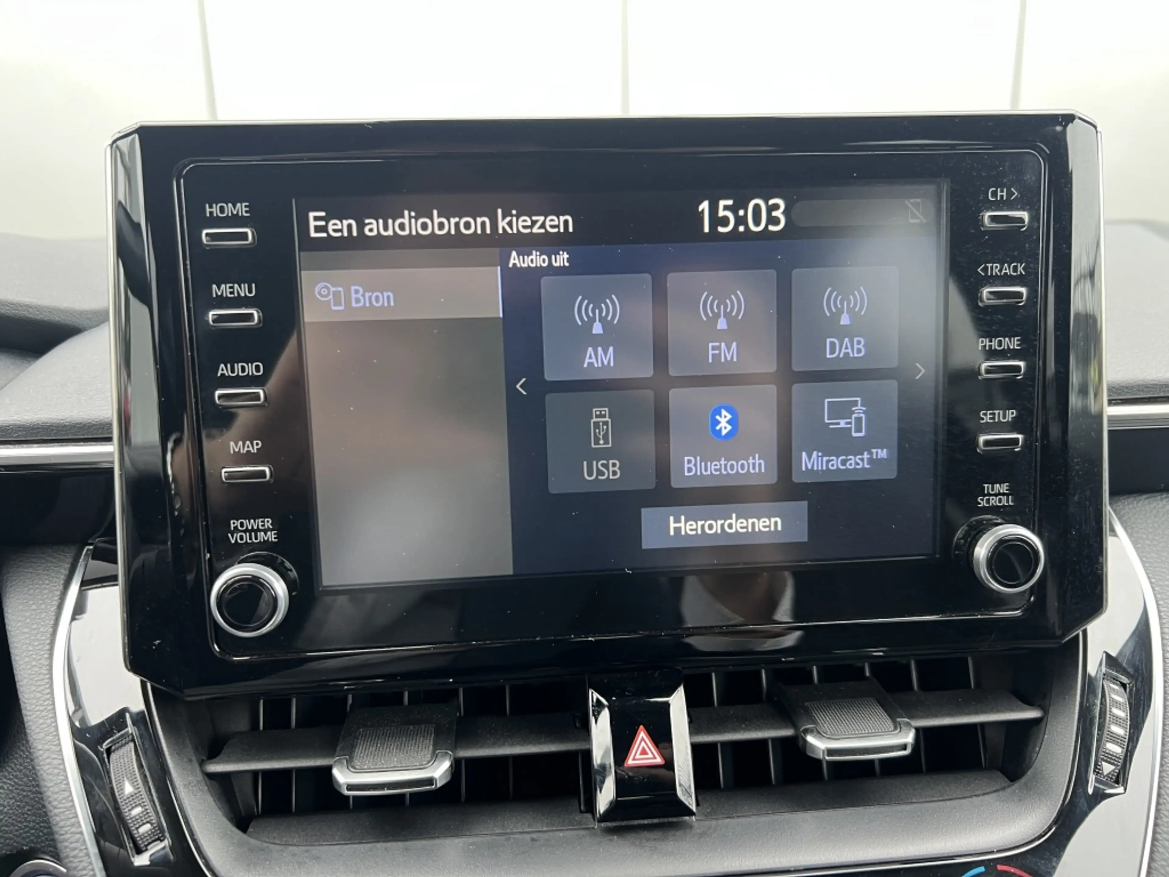 Toyota Corolla 1.8 Hybrid GR-Sport — photo 14