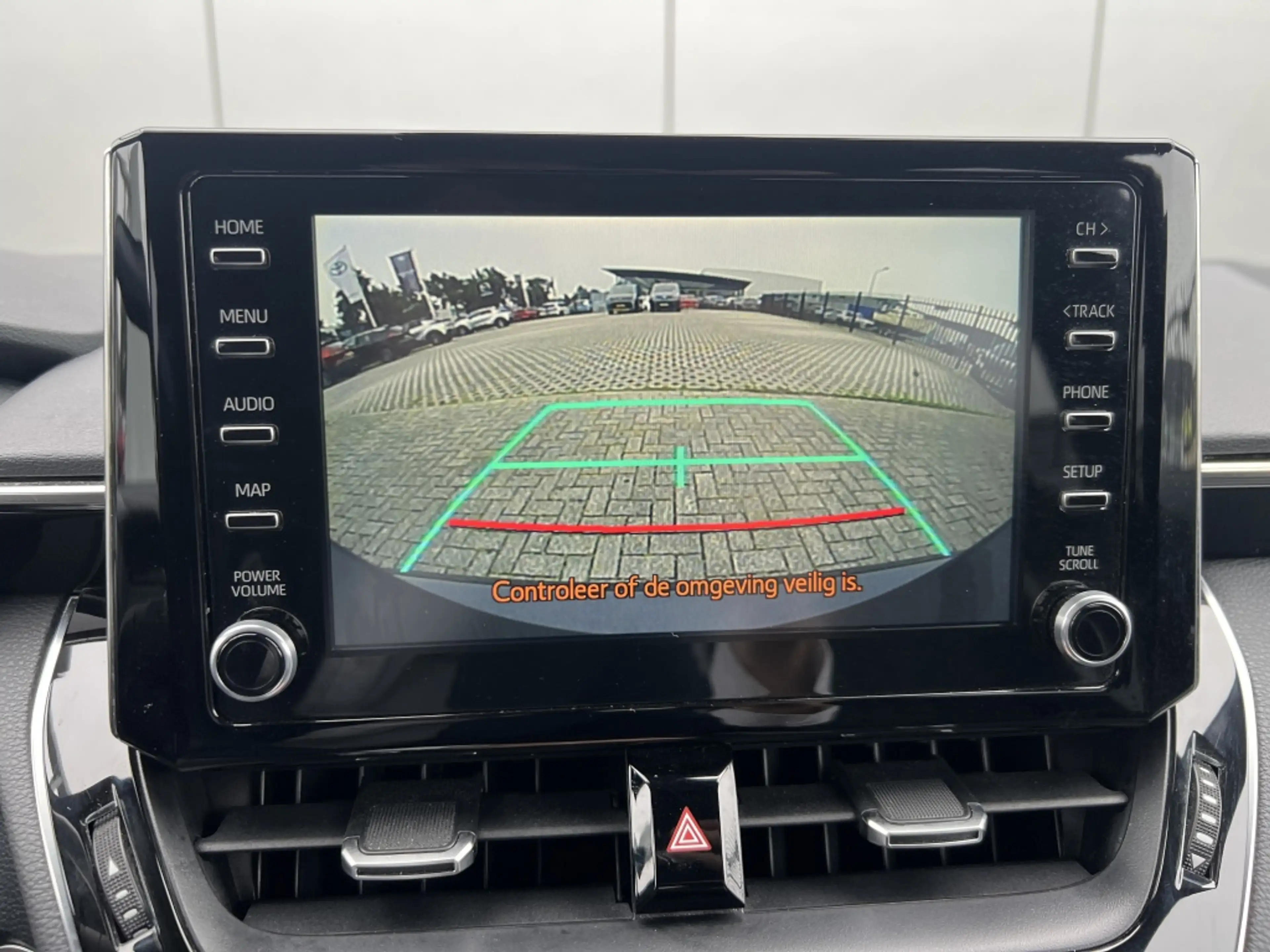 Toyota Corolla 1.8 Hybrid GR-Sport — photo 15