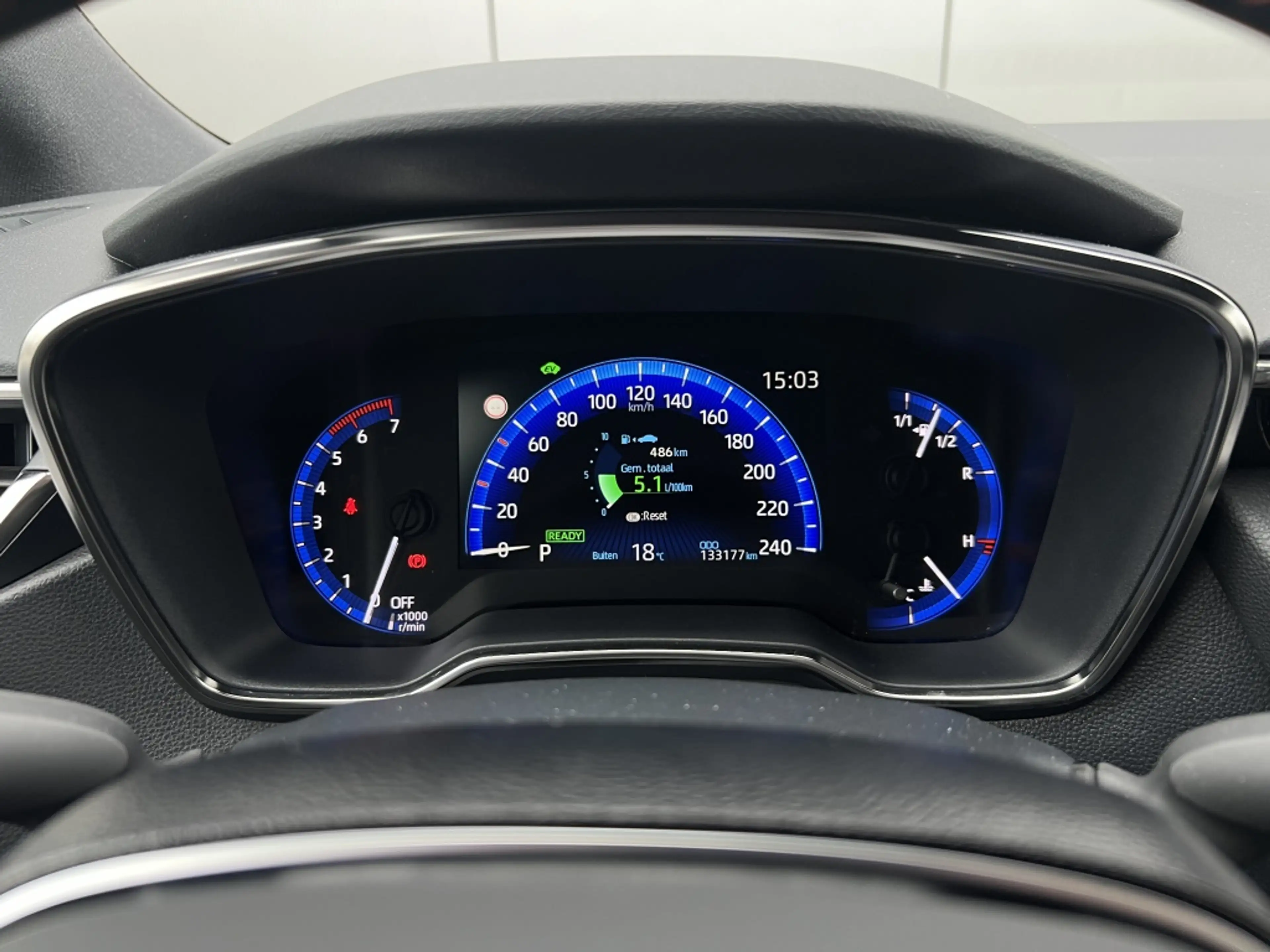 Toyota Corolla 1.8 Hybrid GR-Sport — photo 13