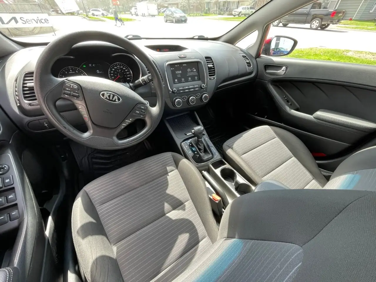 Kia Forte снимка Kia Forte