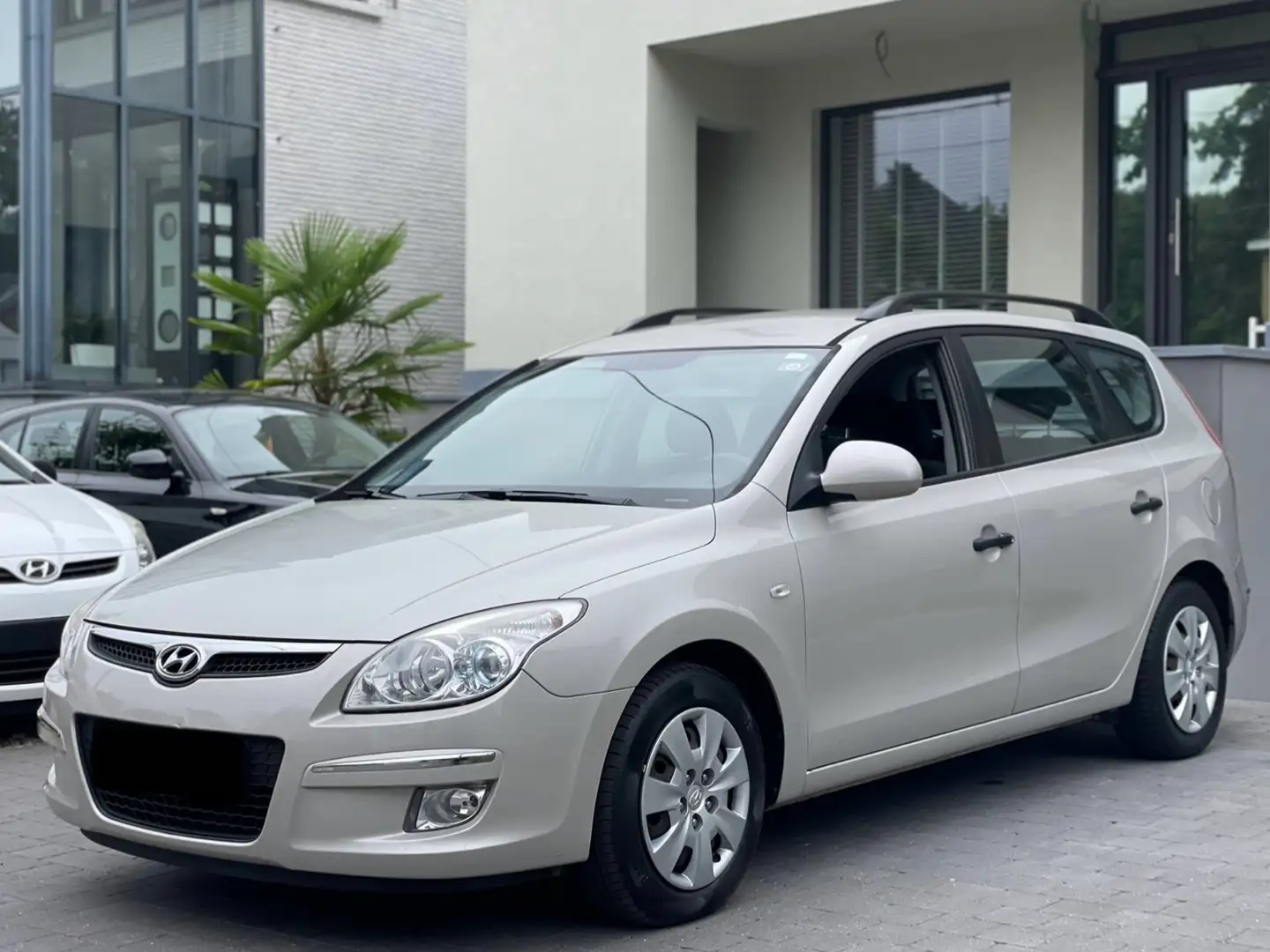 Hyundai i30 1.6 CRDi Style Beige - 1