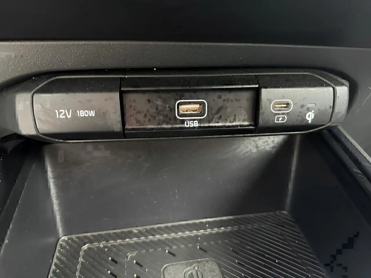 Kia Niro снимка Kia Niro