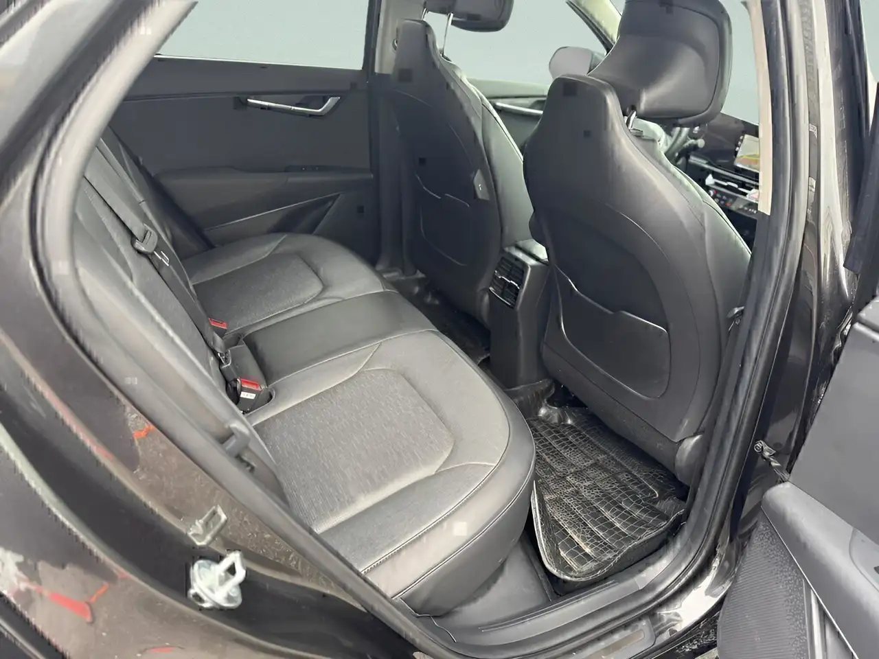 Kia Niro снимка Kia Niro