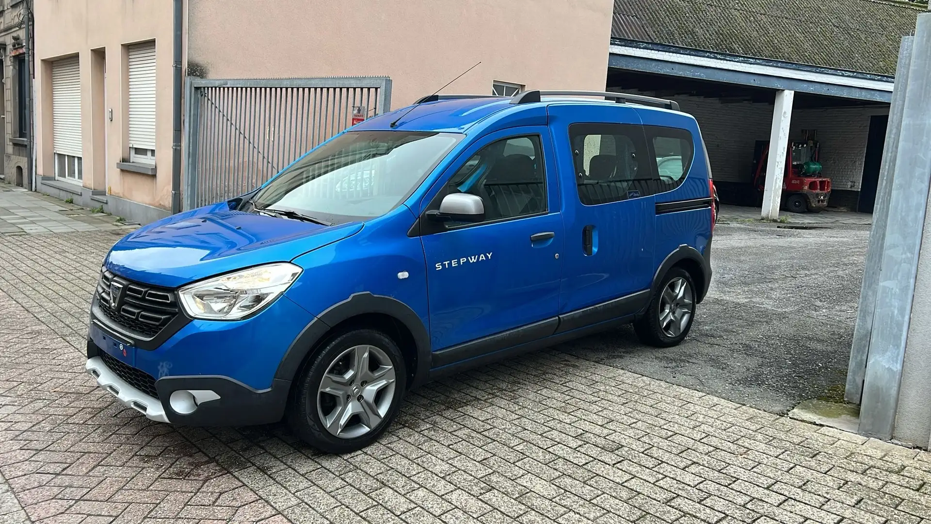 Dacia Dokker Dokker 1.6i Anniversary 12 mois de garantie Bleu - 2