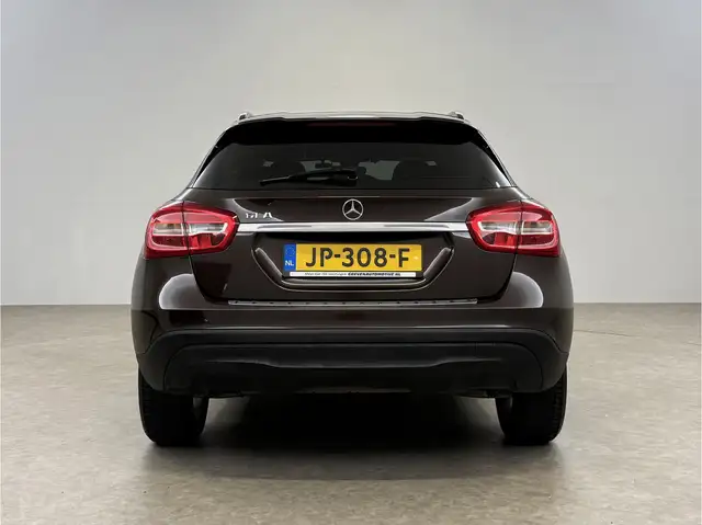 Mercedes-Benz Gla view 9