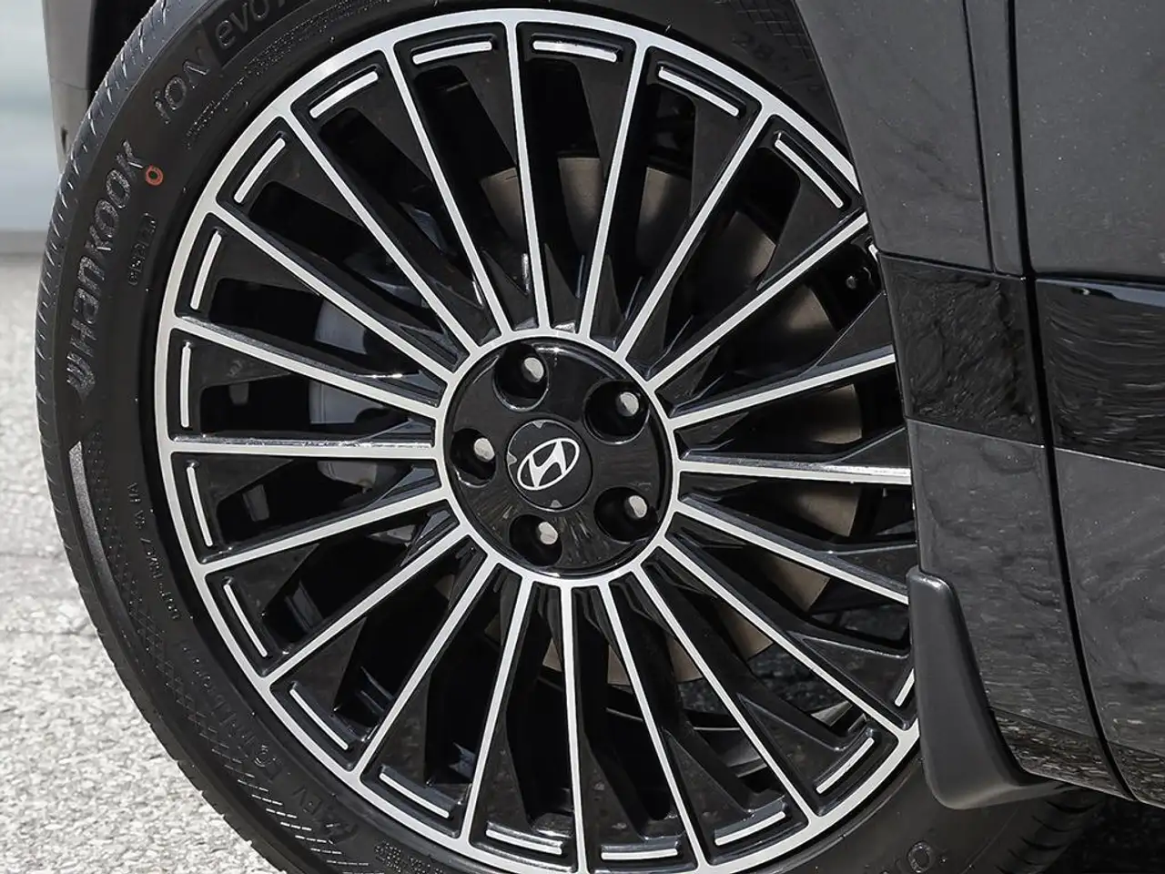 Hyundai IONIQ 9 снимка Hyundai IONIQ 9