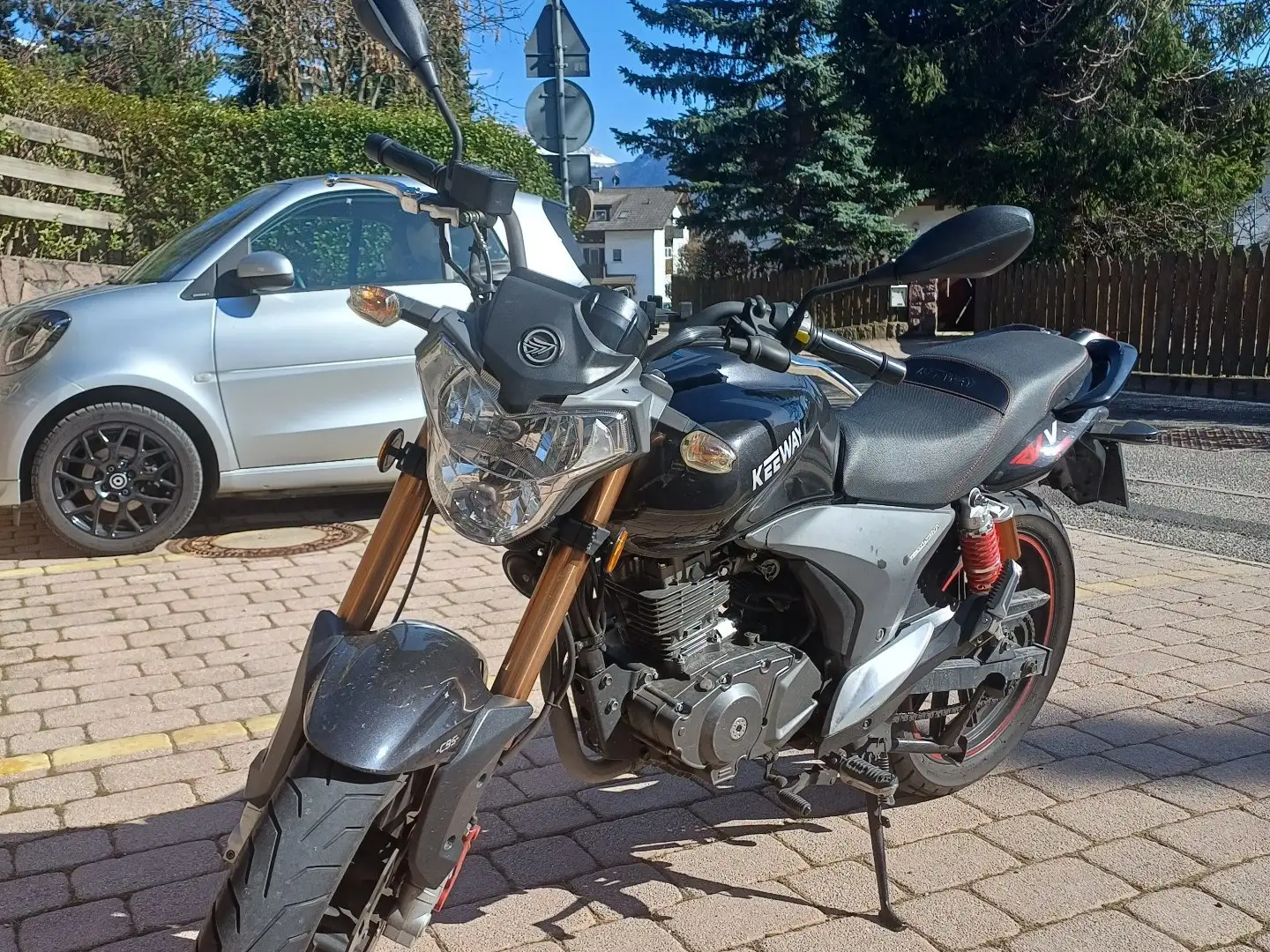 Keeway RKV 125 Negro - 1