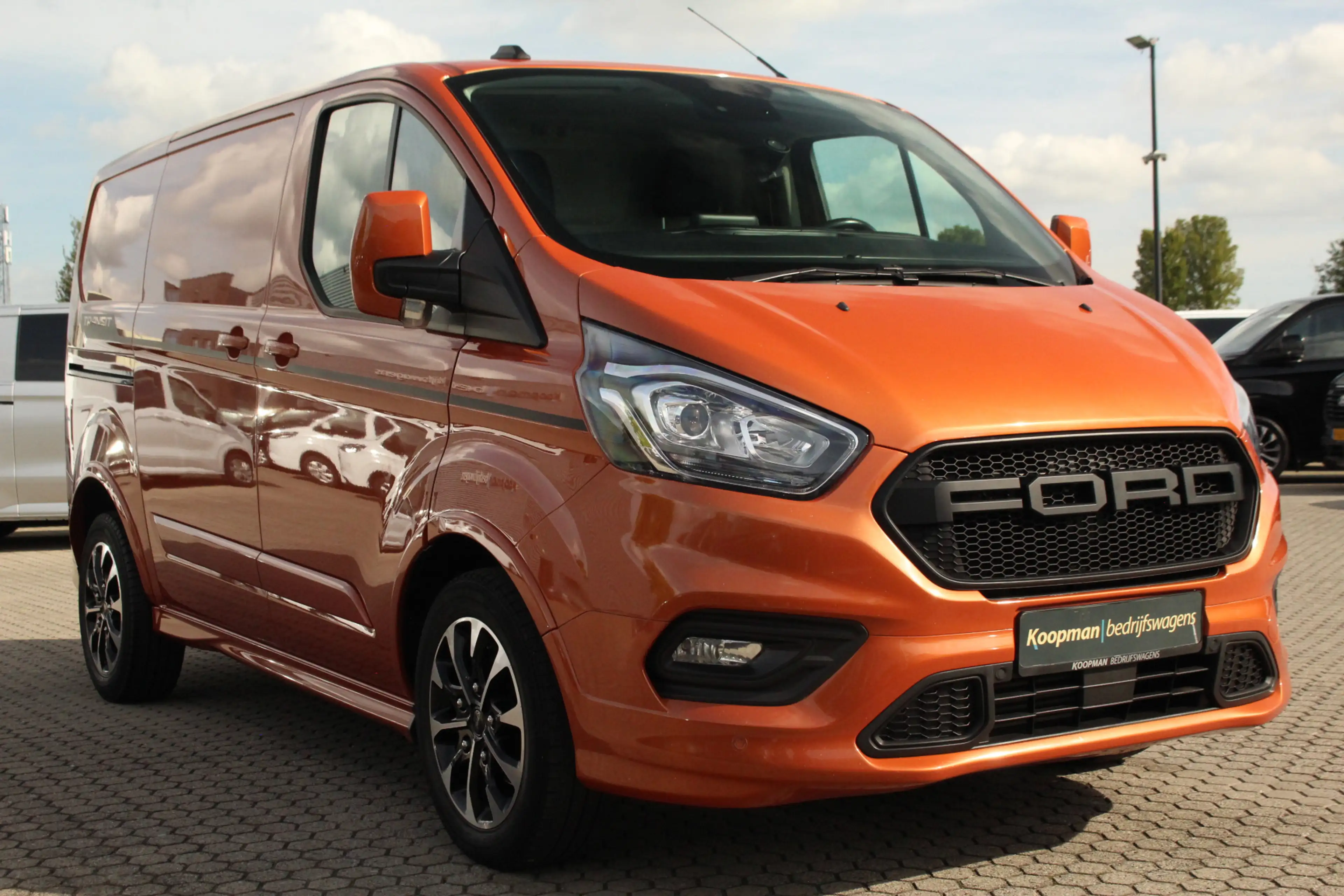 Ford Transit Custom 320 2.0TDCI 185pk L1H1 Sport | Automaat | L+R Zijd — photo 4