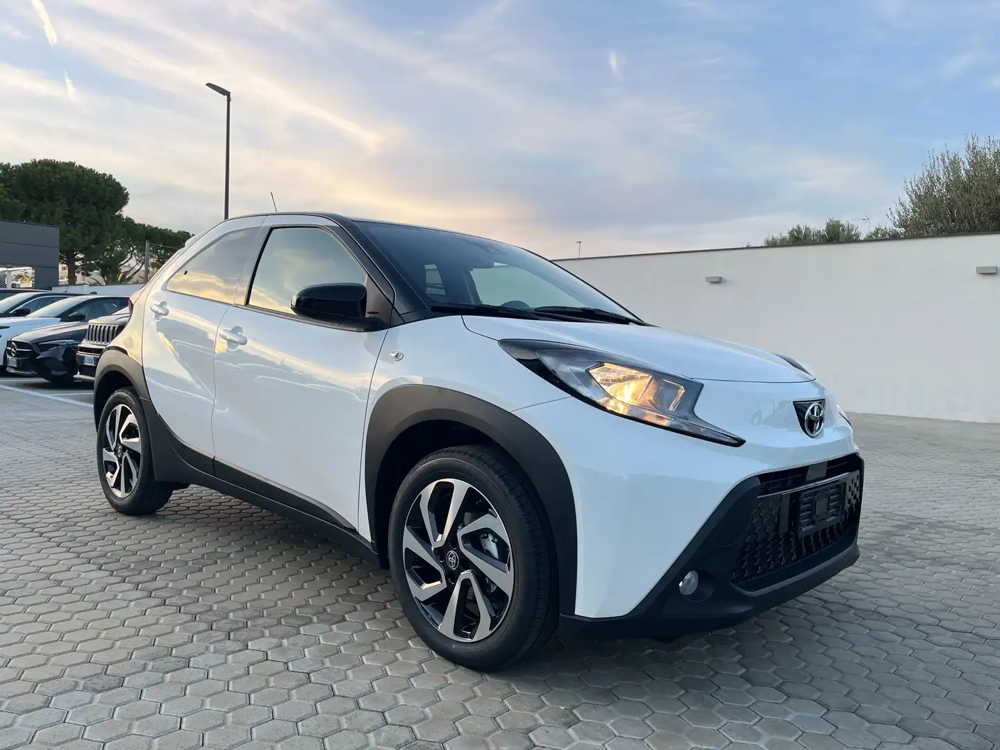 Toyota Aygo X Aygo X 1.0 Trend 72cv Km0 Bianco - 2