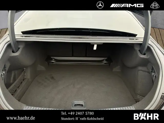 Mercedes-Benz 220 view 10