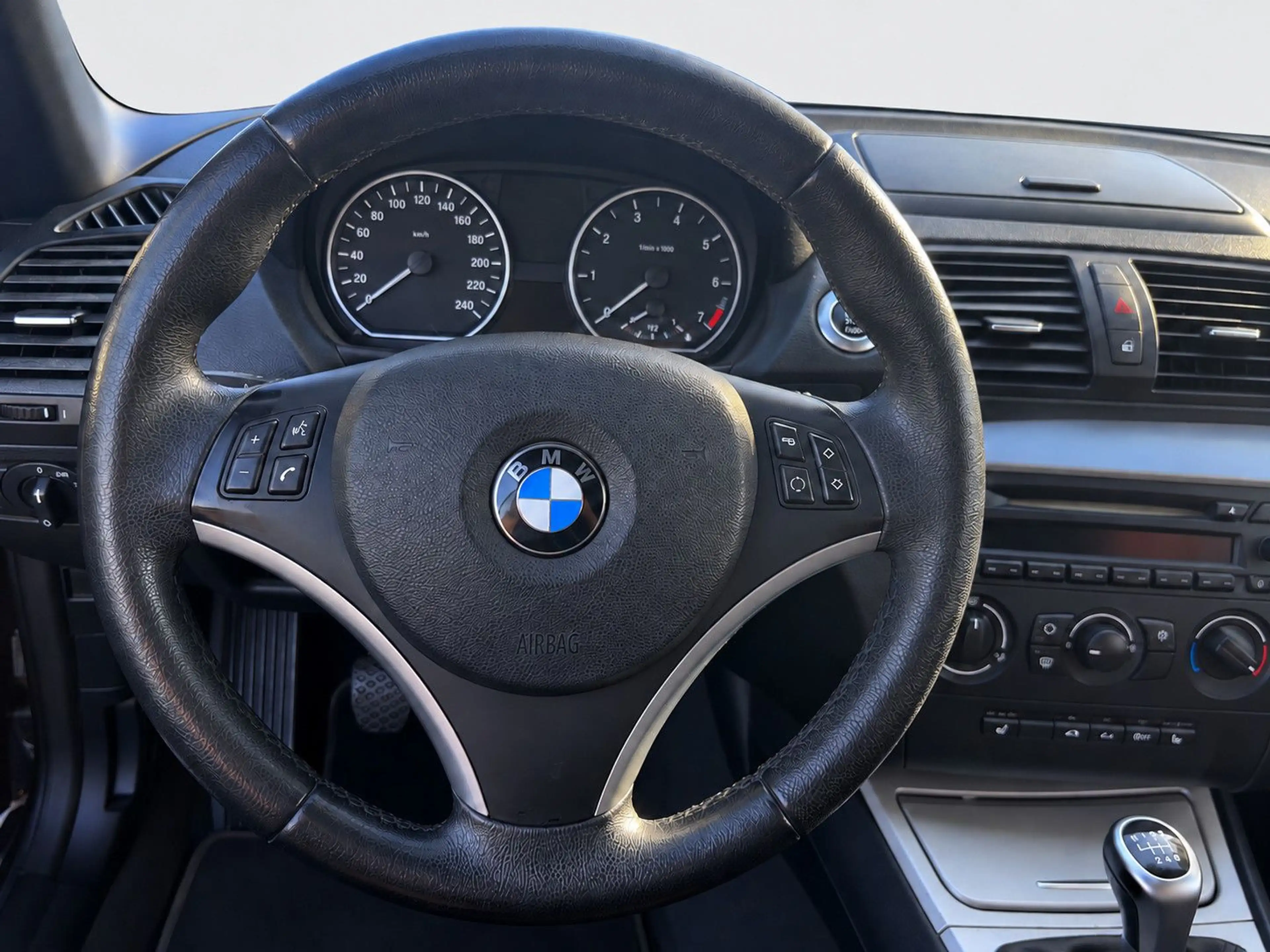 BMW 118 1 Cabrio 118 i/Leder-Braun/Start-Stop/Park A — photo 10