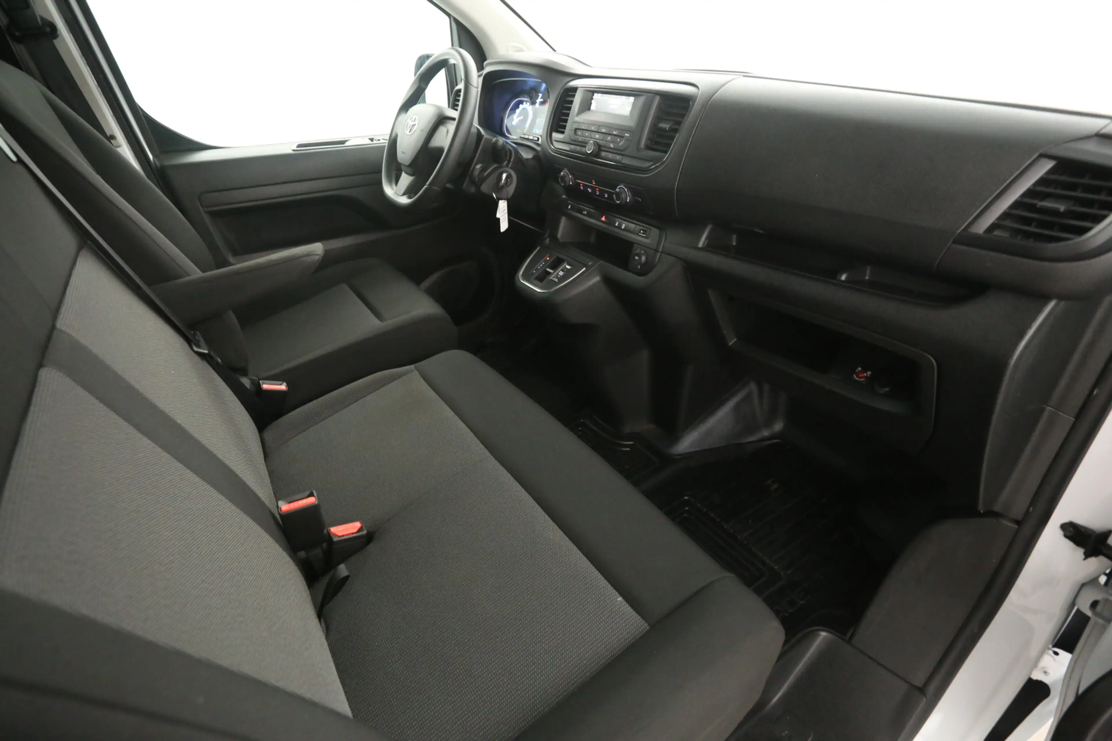 Citroen Jumpy E-Jumpy Toyota PROACE Electric Worker L2H1 50 kWh — photo 21