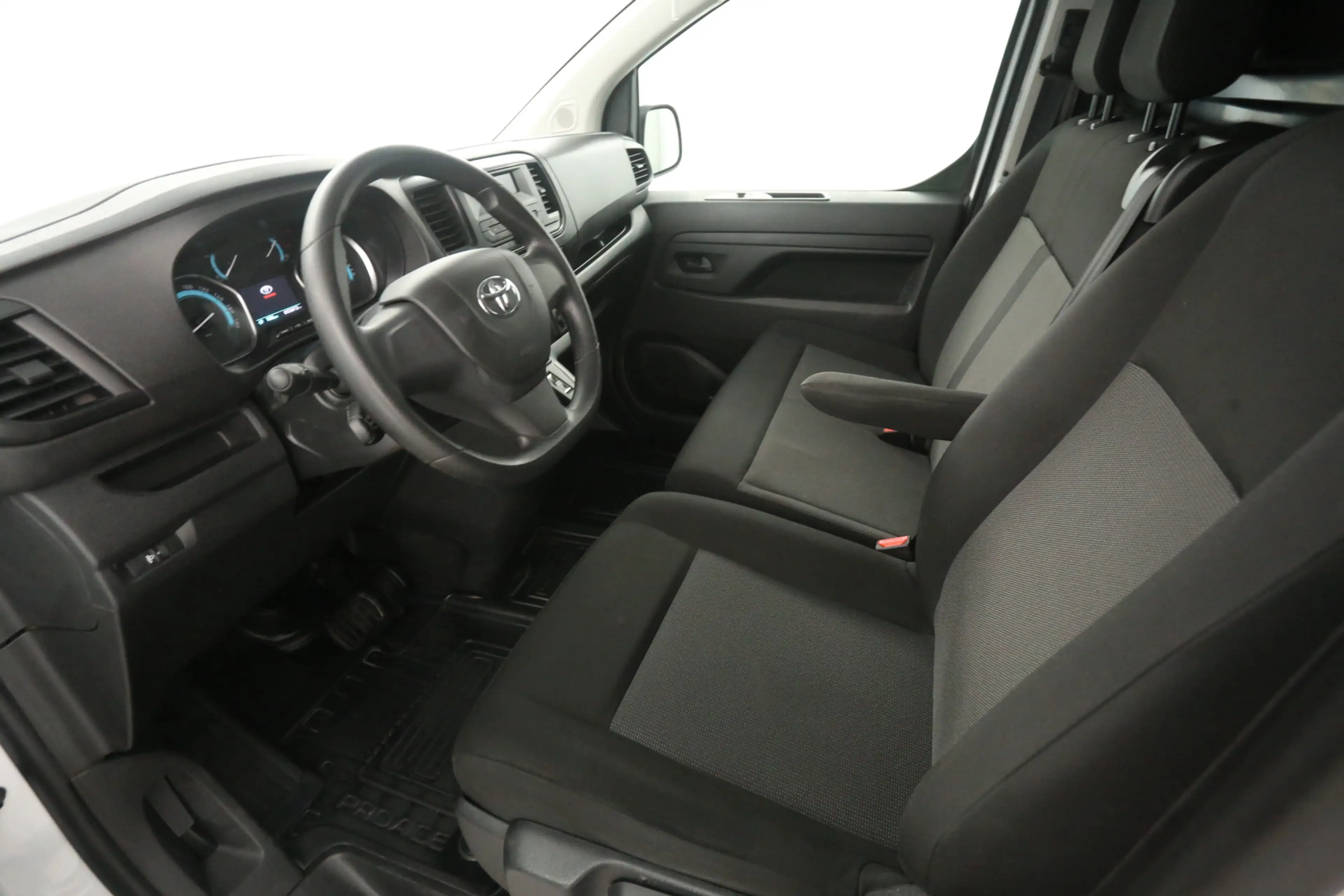 Citroen Jumpy E-Jumpy Toyota PROACE Electric Worker L2H1 50 kWh — photo 20