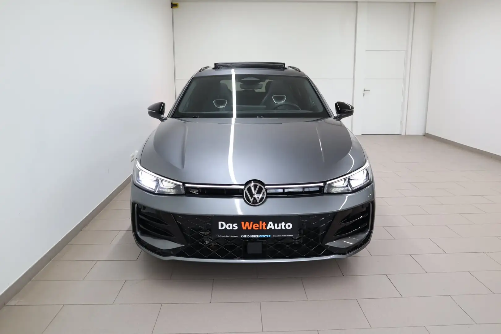 Volkswagen Passat Variant Sport TDI 4MOTION DSG Grau - 2