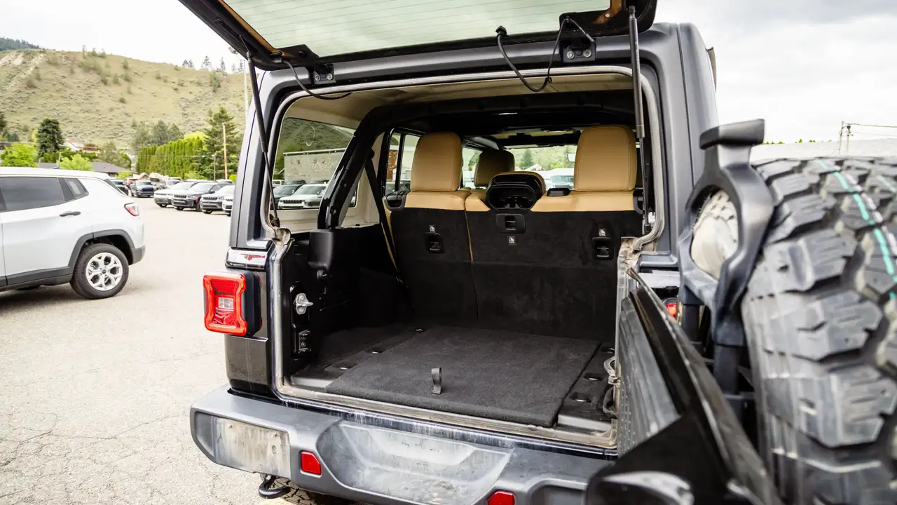 Jeep Wrangler снимка Jeep Wrangler