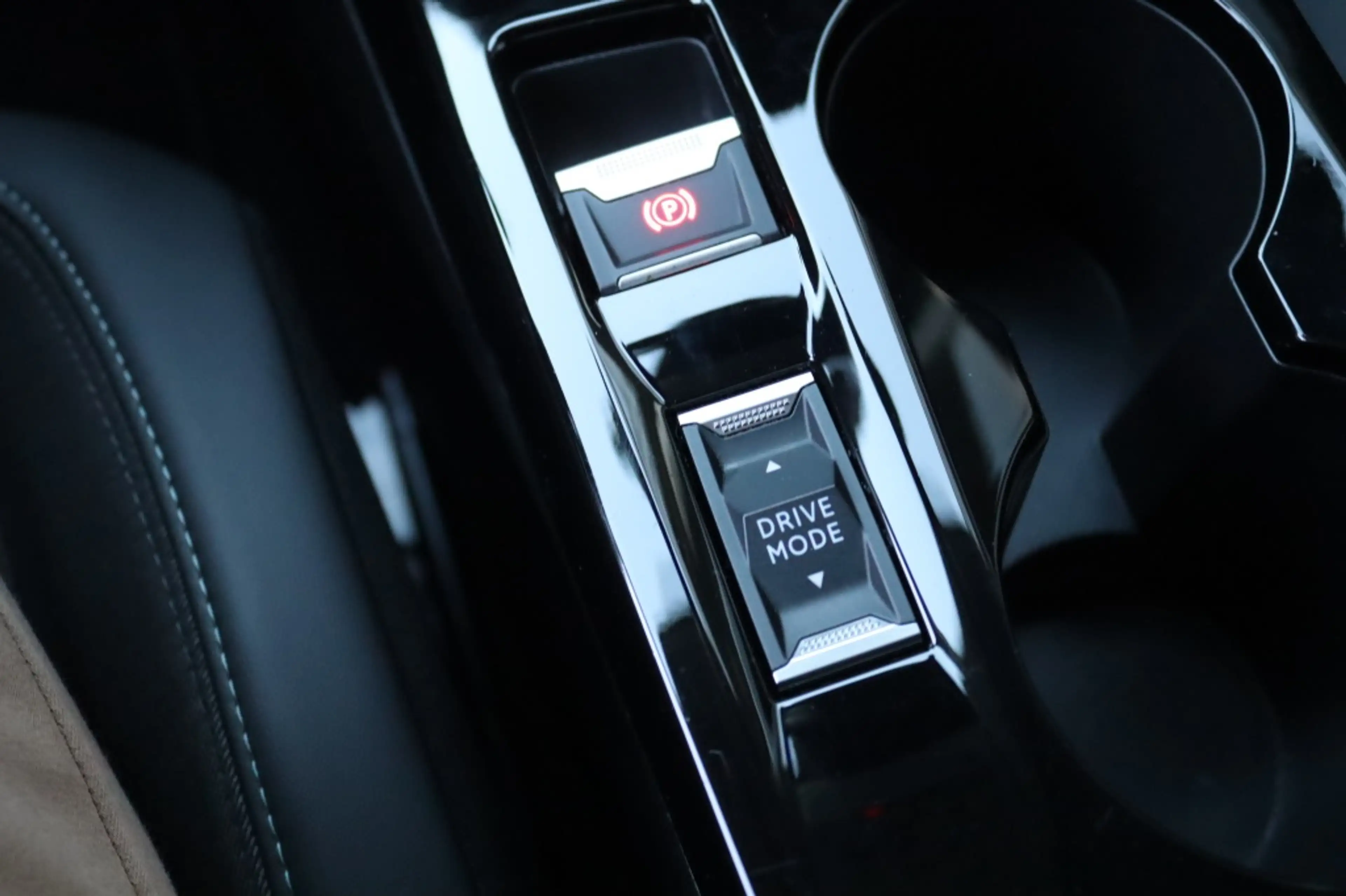 Peugeot 208 1.2 100PK ALLURE PACK Navi Carplay | Camera | Pdc — photo 26