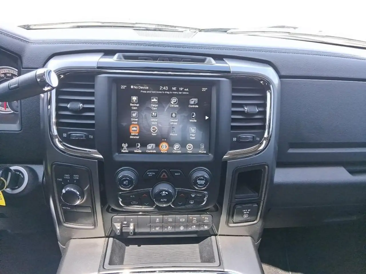 RAM 3500 снимка RAM 3500