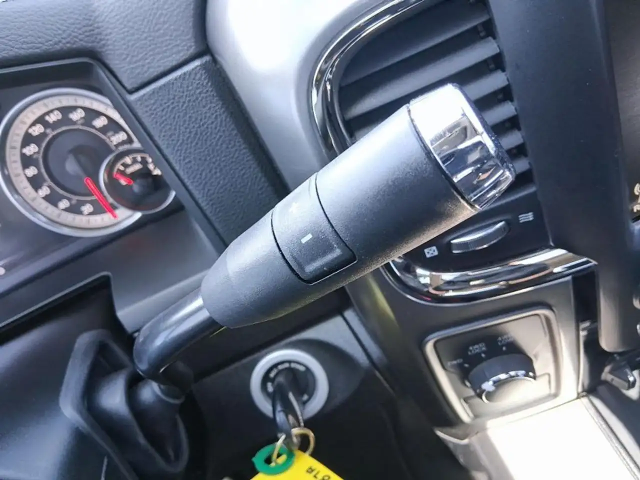 RAM 3500 снимка RAM 3500