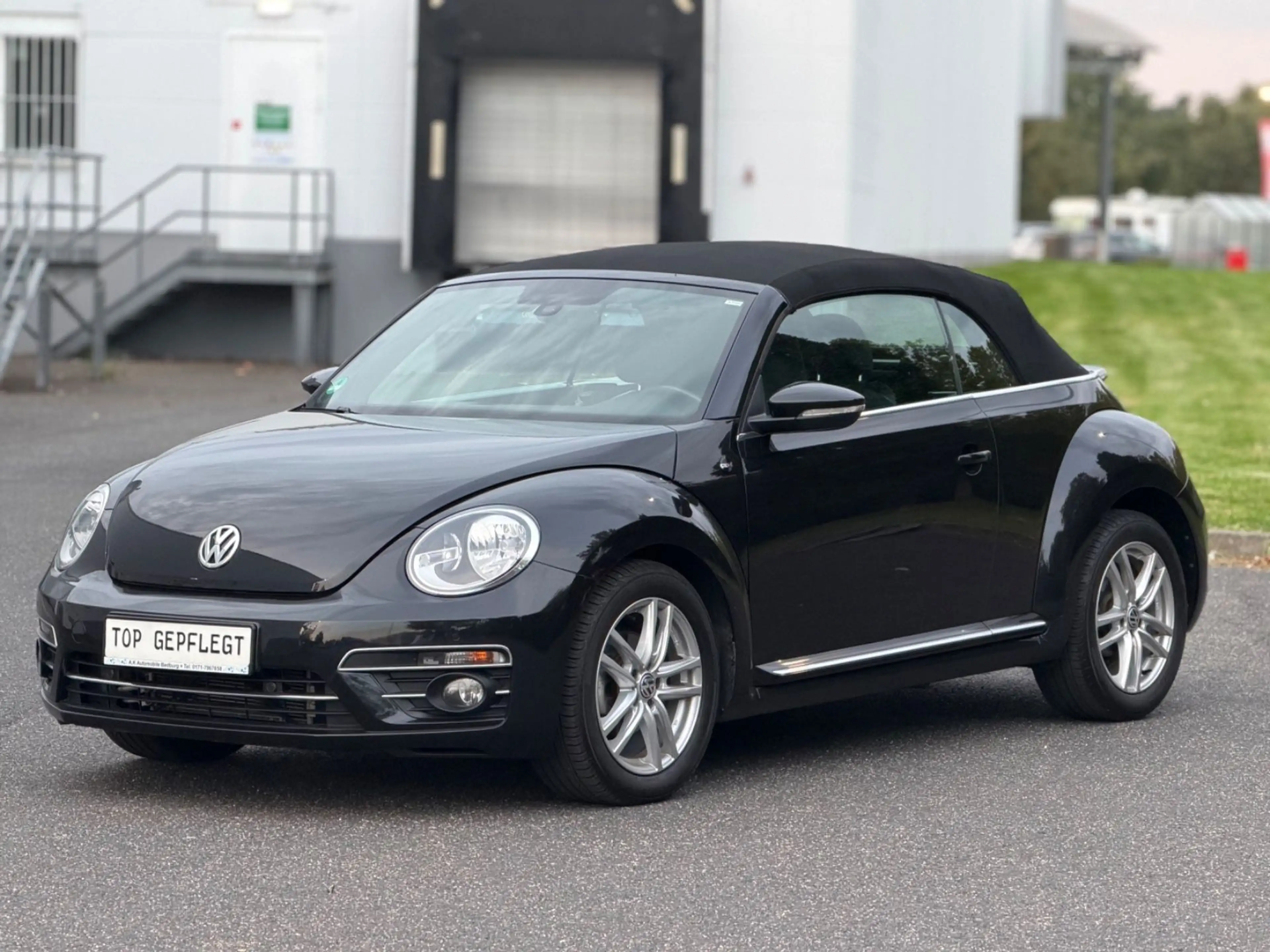 Volkswagen Beetle 1.2 TSI BMT SOUND Cabriolet TOP-ZUSTAND — photo 2