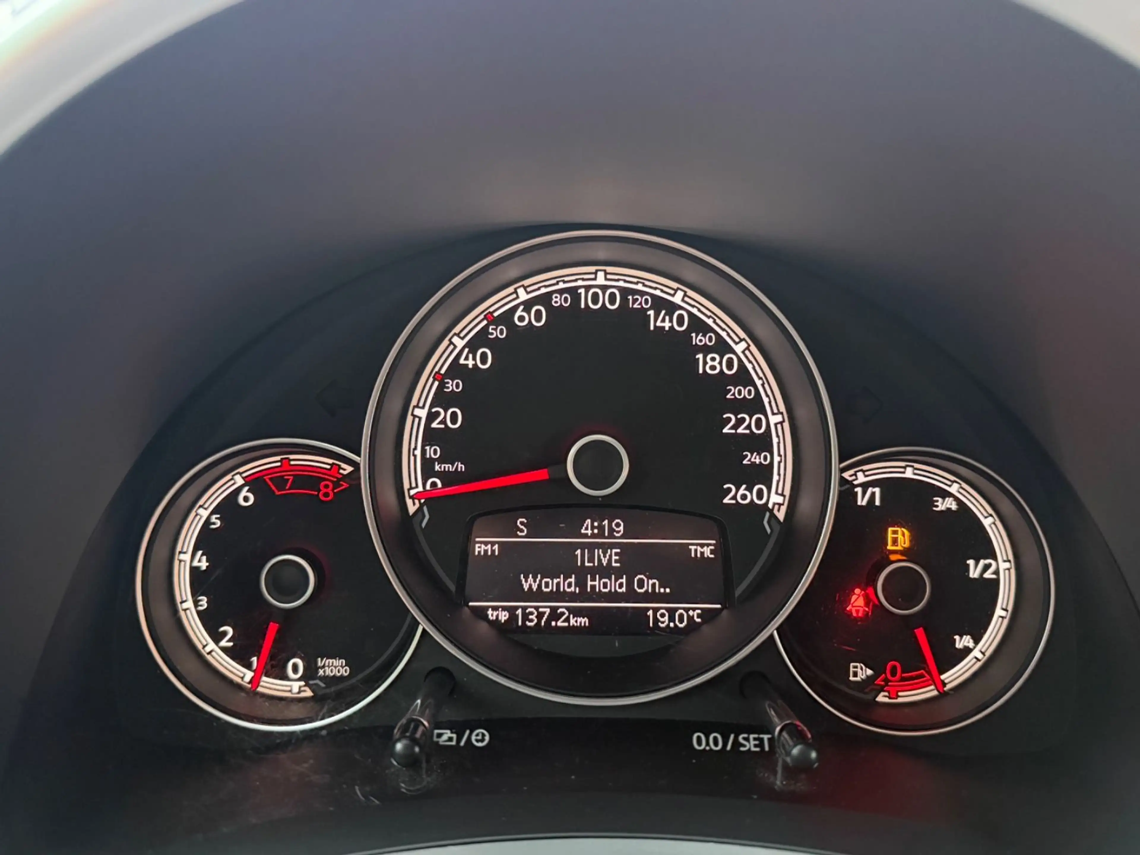 Volkswagen Beetle 1.2 TSI BMT SOUND Cabriolet TOP-ZUSTAND — photo 11