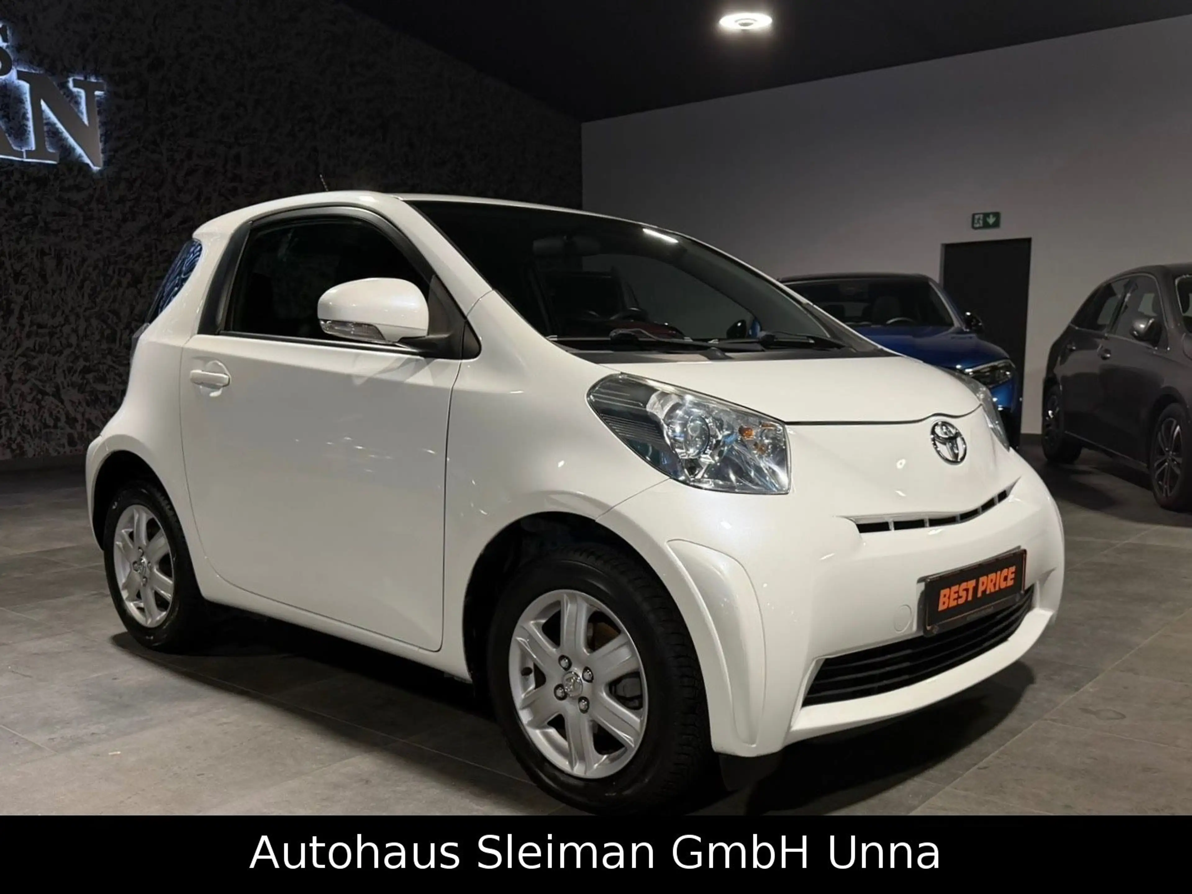 Toyota iQ iQ Basis/Navi/Alu/Klima/Tüv-Neu/Top-pflege