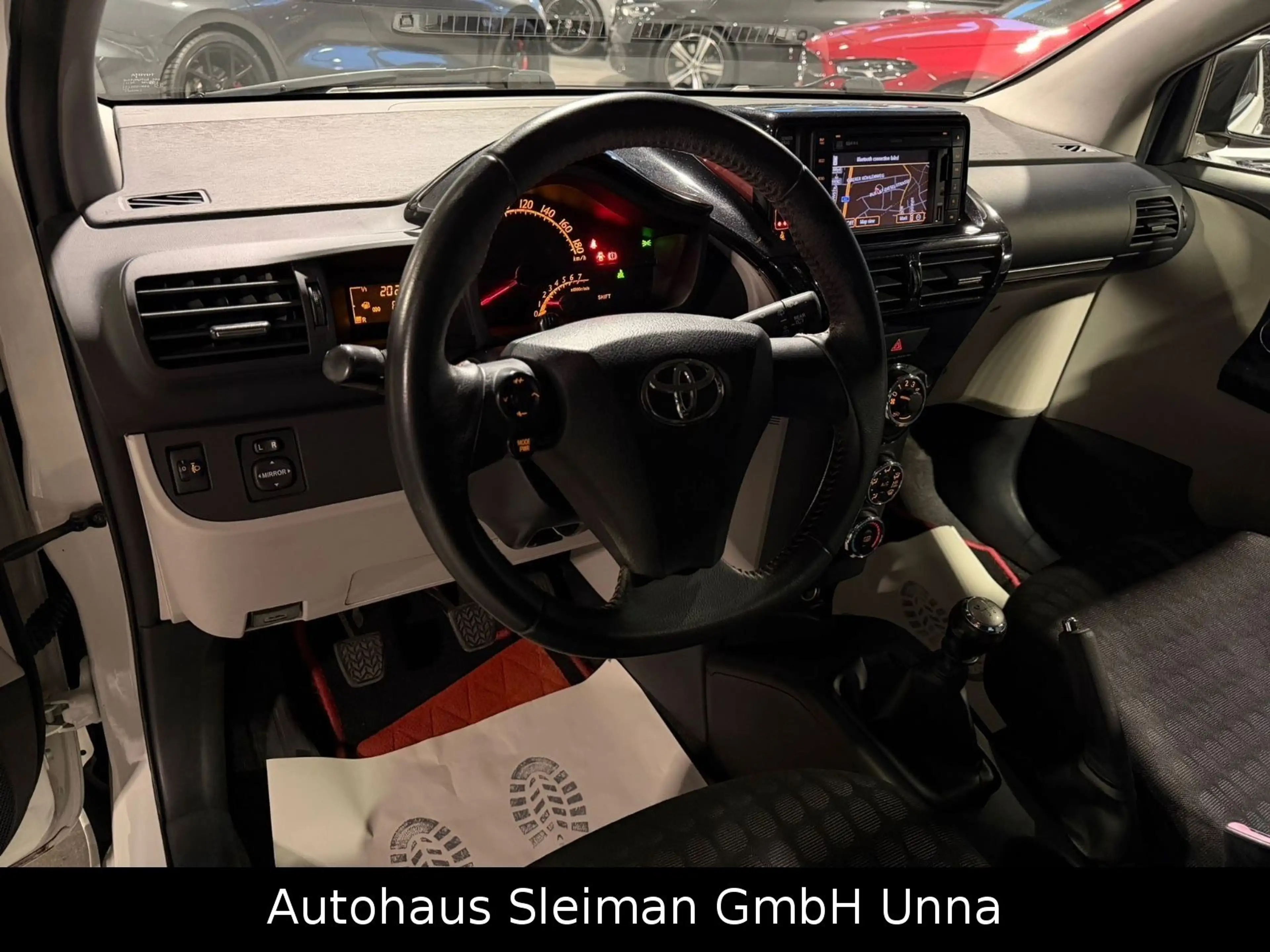 Toyota iQ iQ Basis/Navi/Alu/Klima/Tüv-Neu/Top-pflege — photo 8