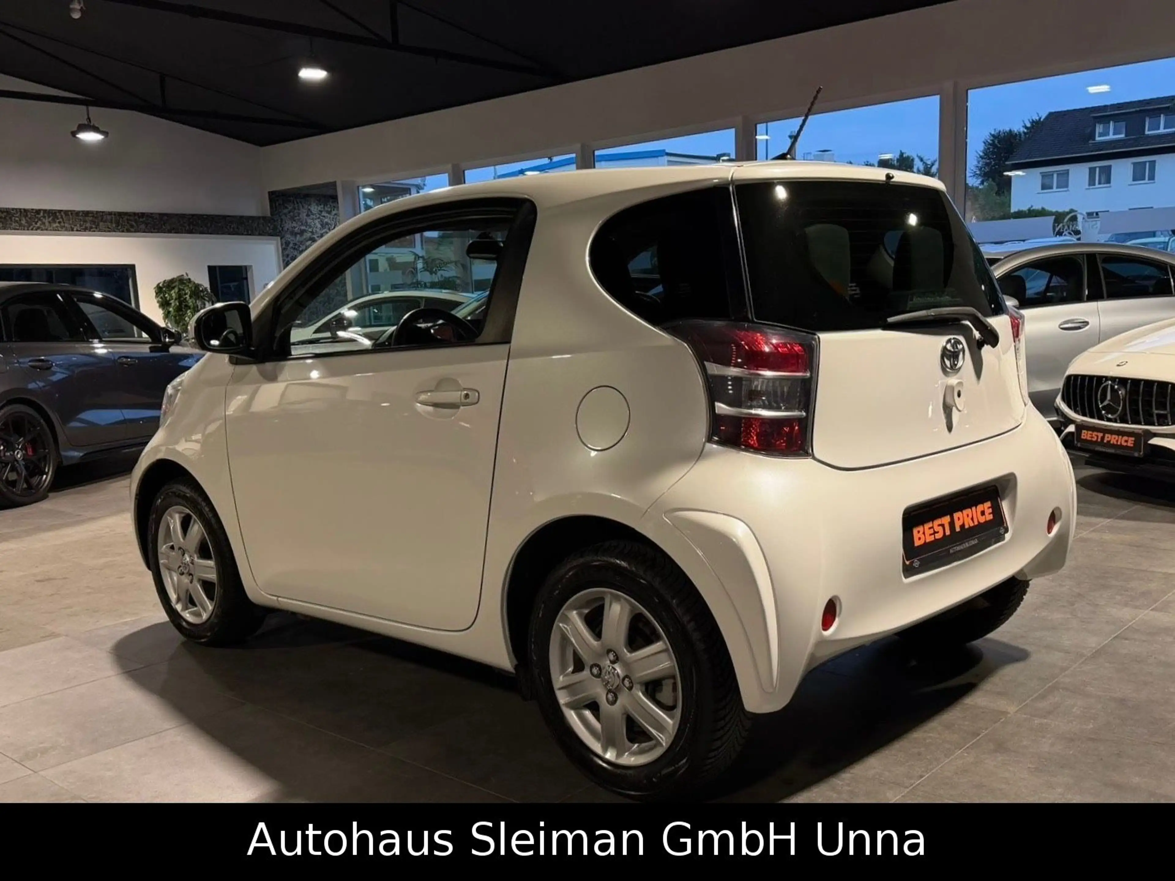Toyota iQ iQ Basis/Navi/Alu/Klima/Tüv-Neu/Top-pflege — photo 4