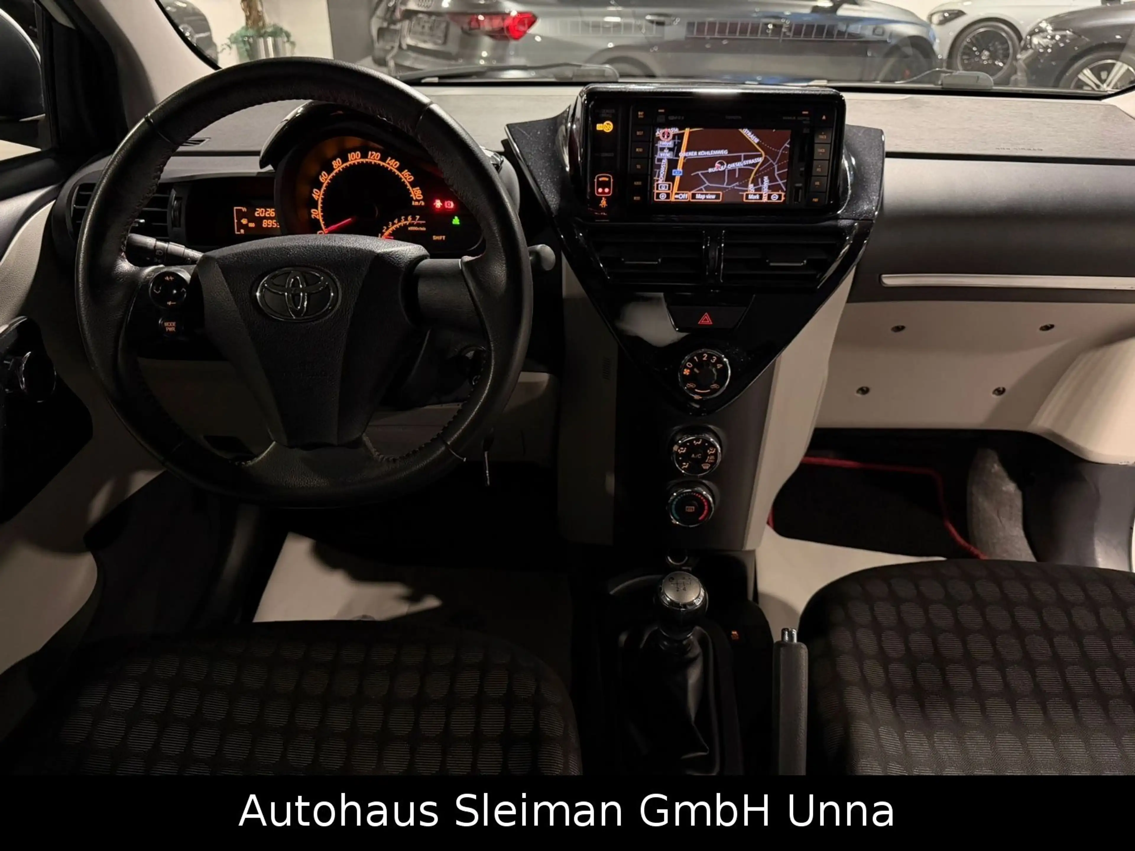 Toyota iQ iQ Basis/Navi/Alu/Klima/Tüv-Neu/Top-pflege — photo 12