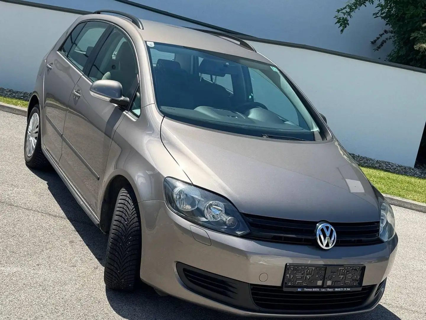 Volkswagen Golf Plus Golf Plus Trendline 1,6 TDI DPF Trendline Beige - 1